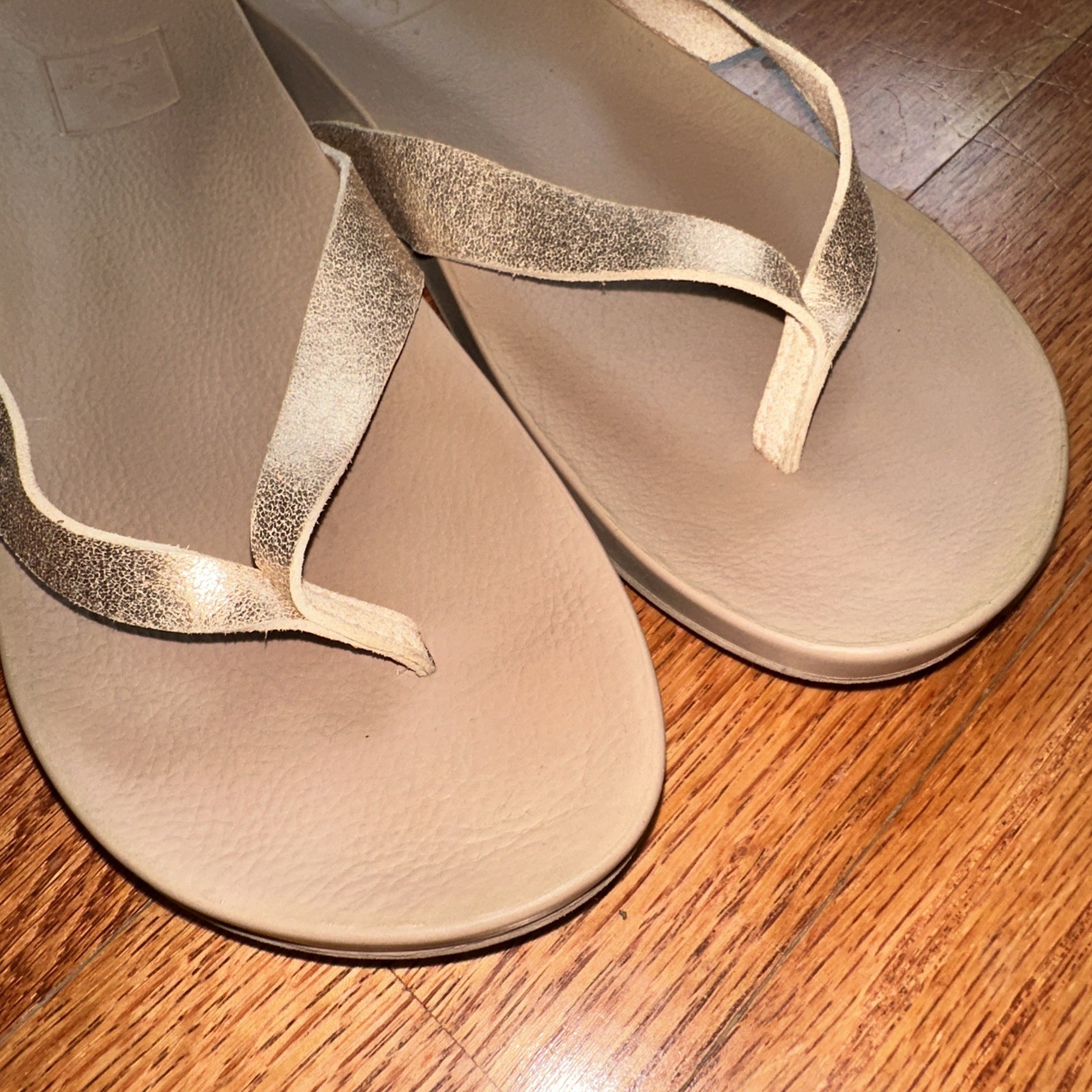Reef Women’s Rose Gold Flip Flop Sandals Cushioned Comfort Slip On Arch Size 7