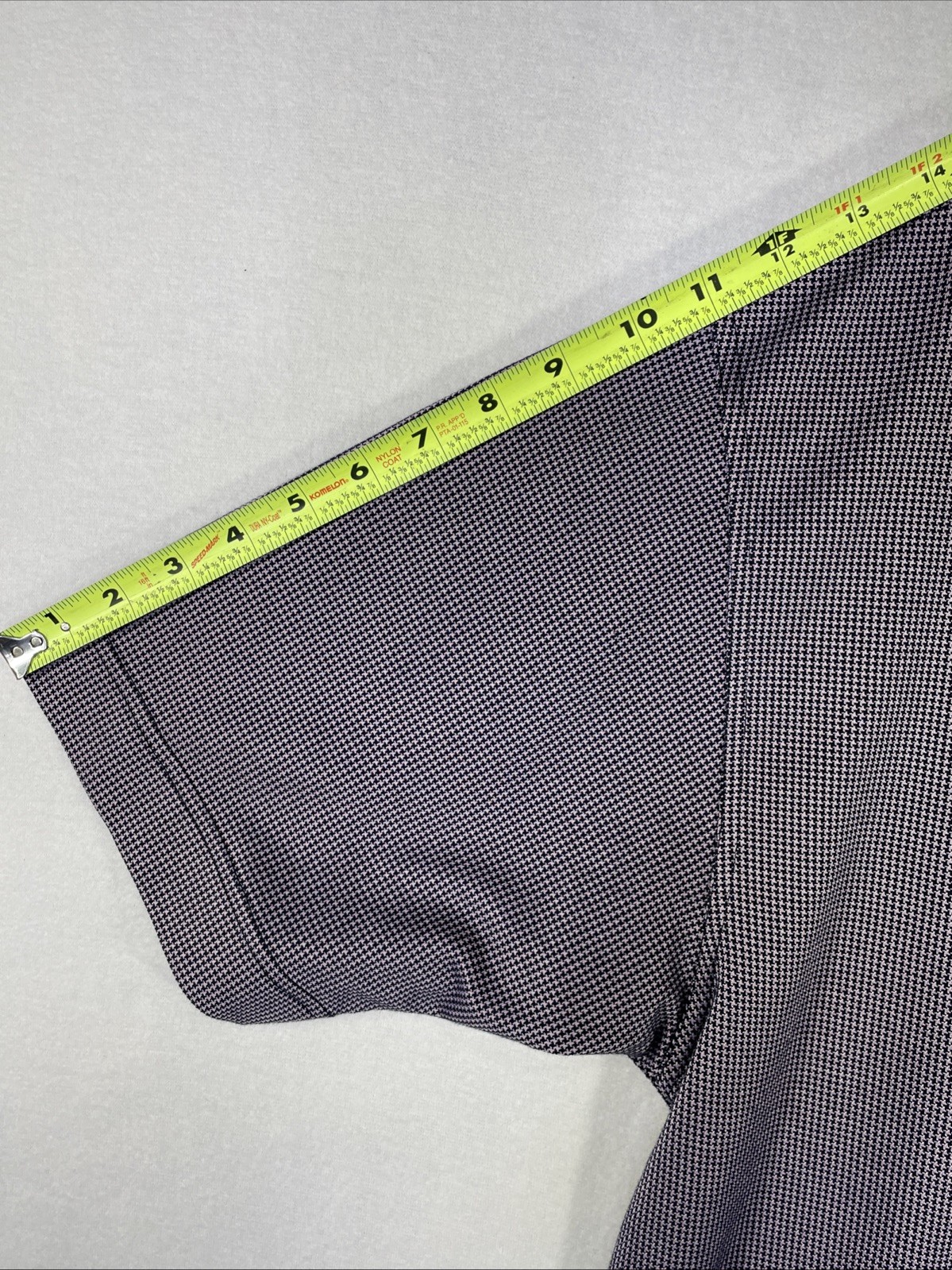 Cutter & Buck Men’s XL DryTec Nanotex Fabric Golf Polo Shirt Purple Pattern