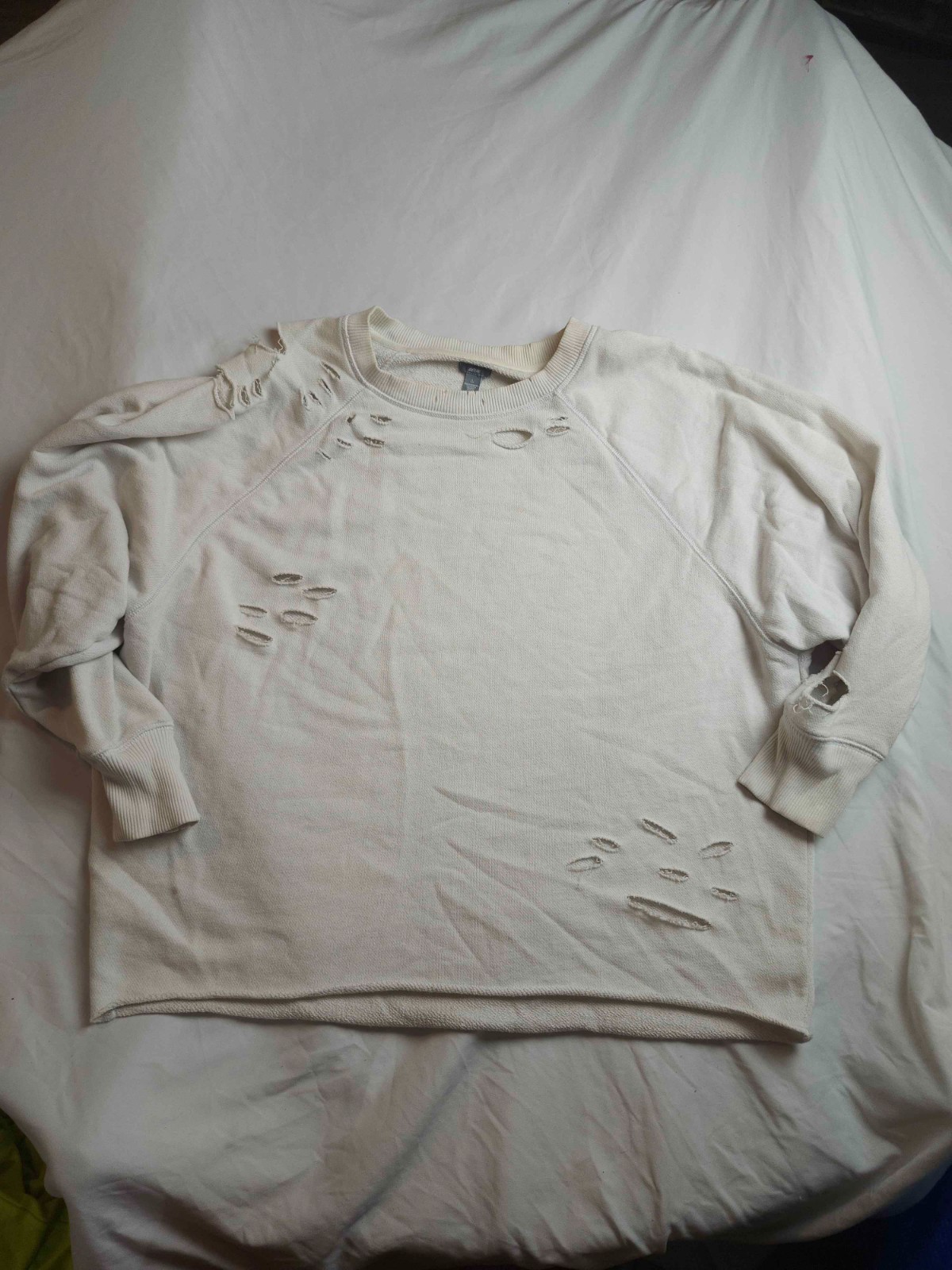 Aerie Sweatshirt Womens Large White Distressed Pullover Raglan Ripped Crewneck