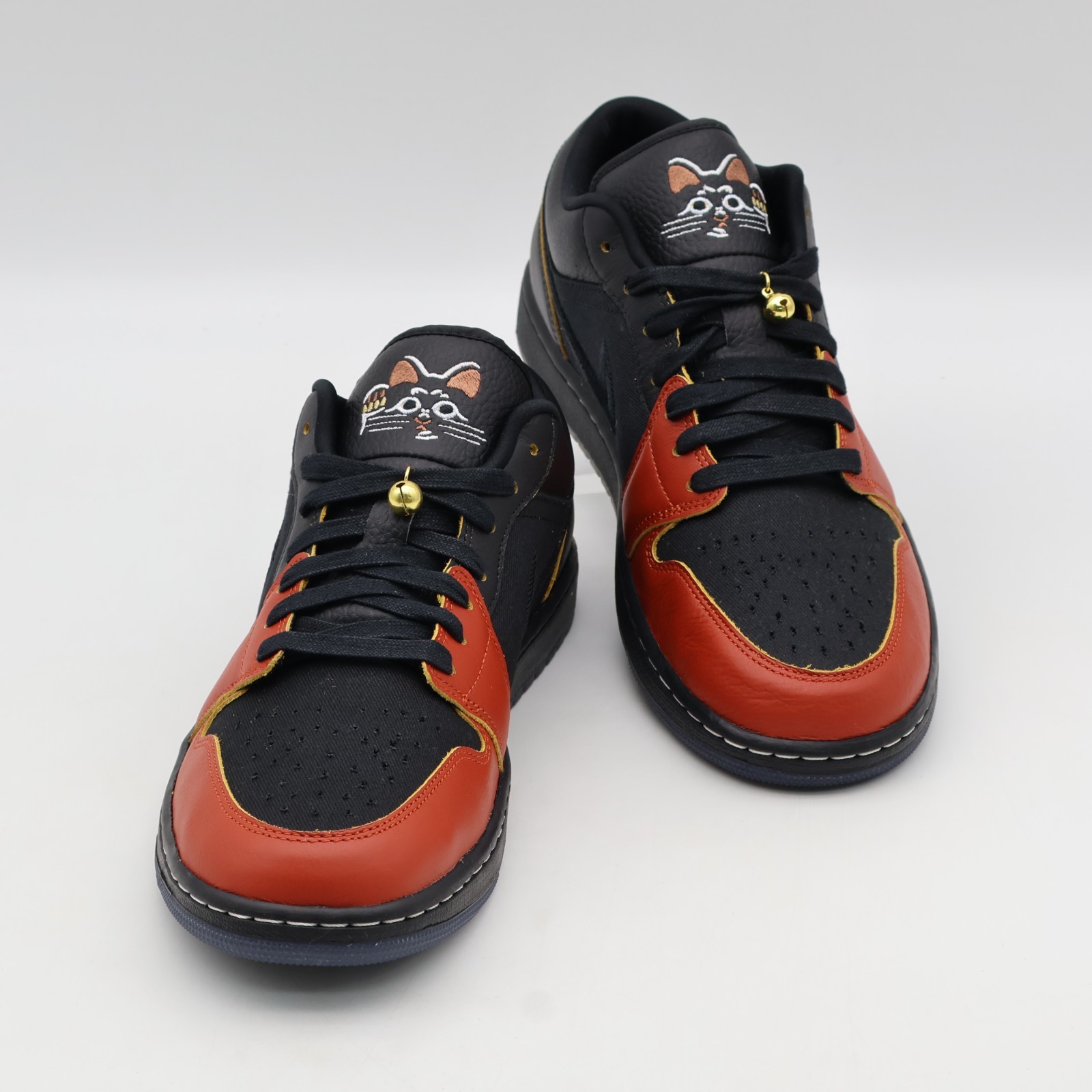IQ3460-010 Nike Air Jordan 1 Low SE Lucky Cat (Men’s)