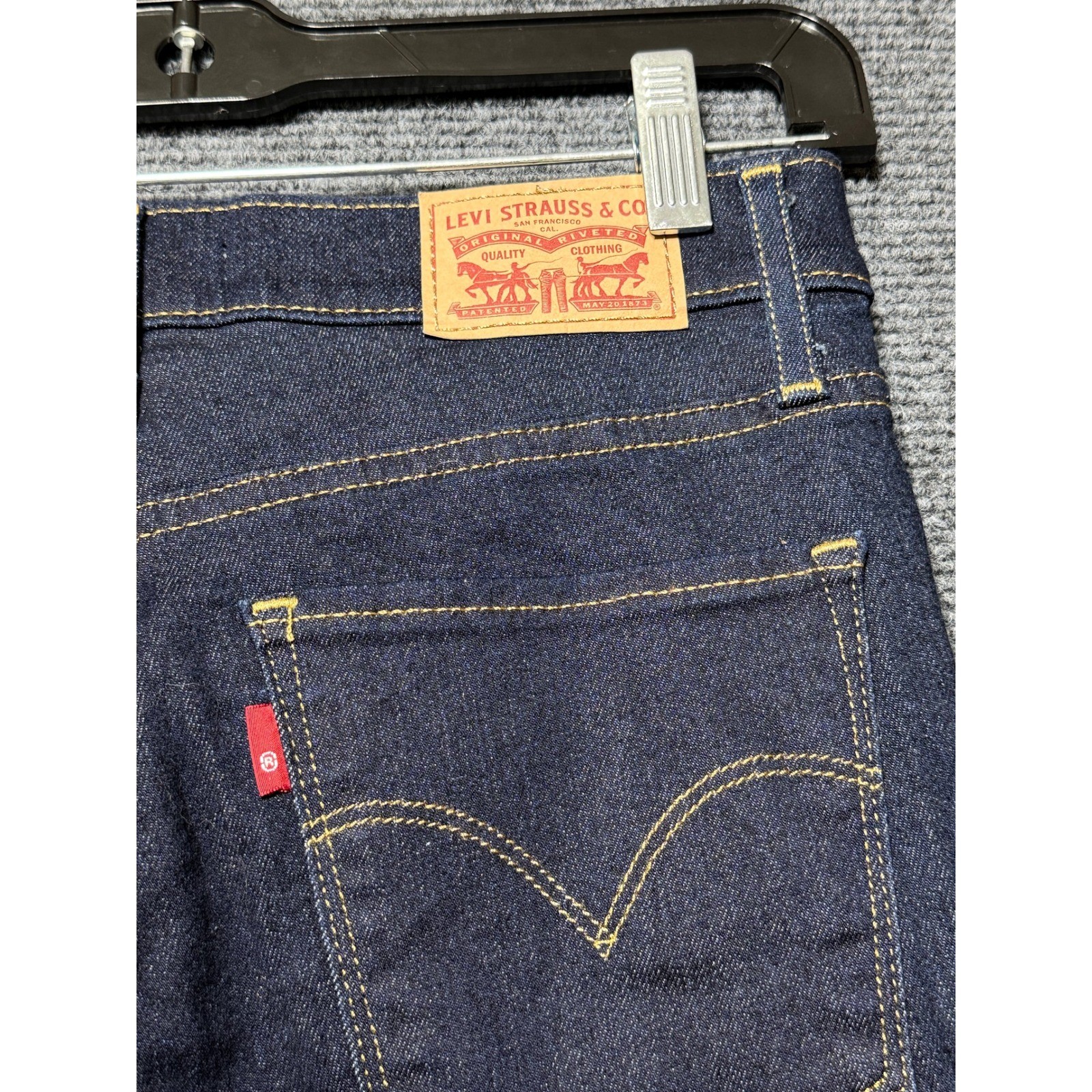 Levi’s 314 Shaping Straight Jeans Womens 26 Dark Wash Excellent Straight Leg
