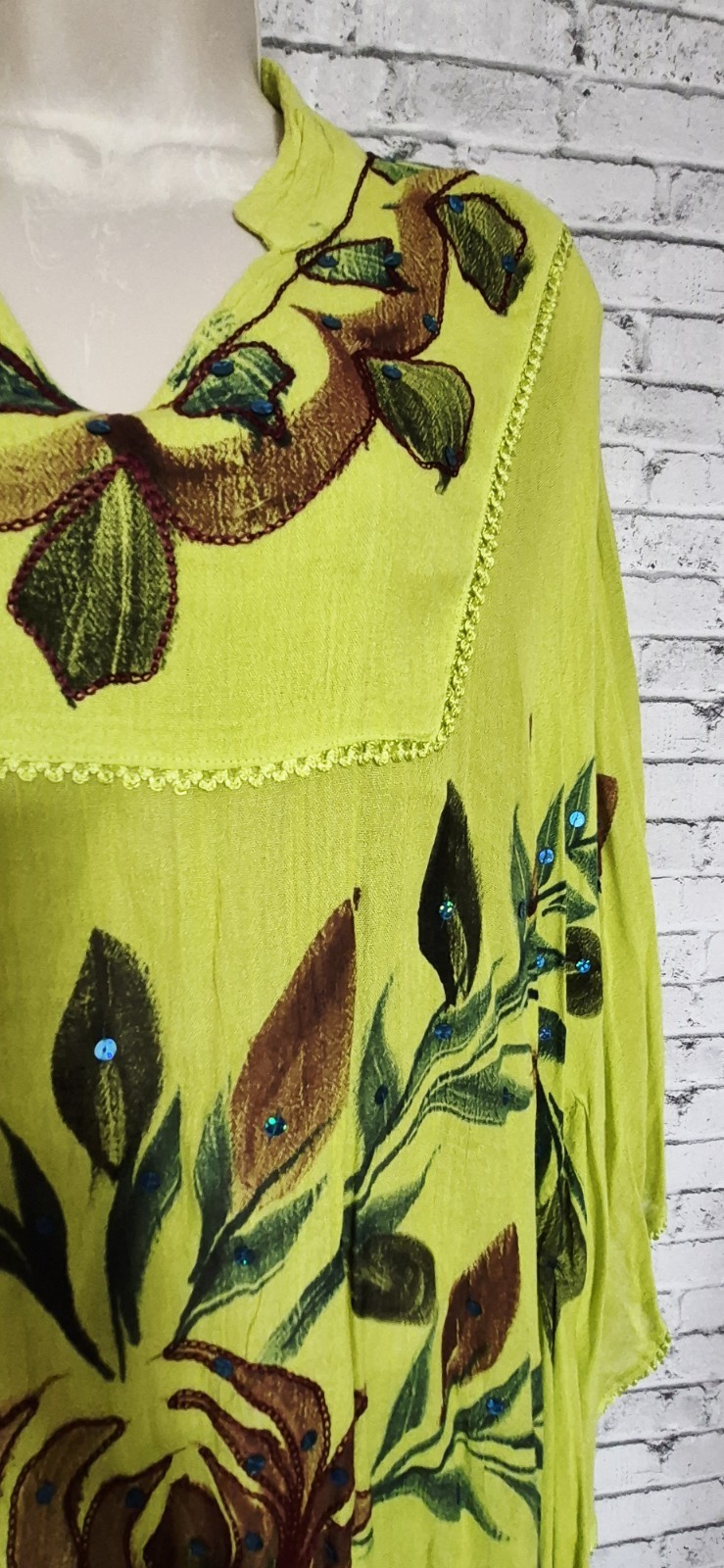 California Breeze Free Size Floral Embroidered Sequin Tunic Top Cover-Up Beach