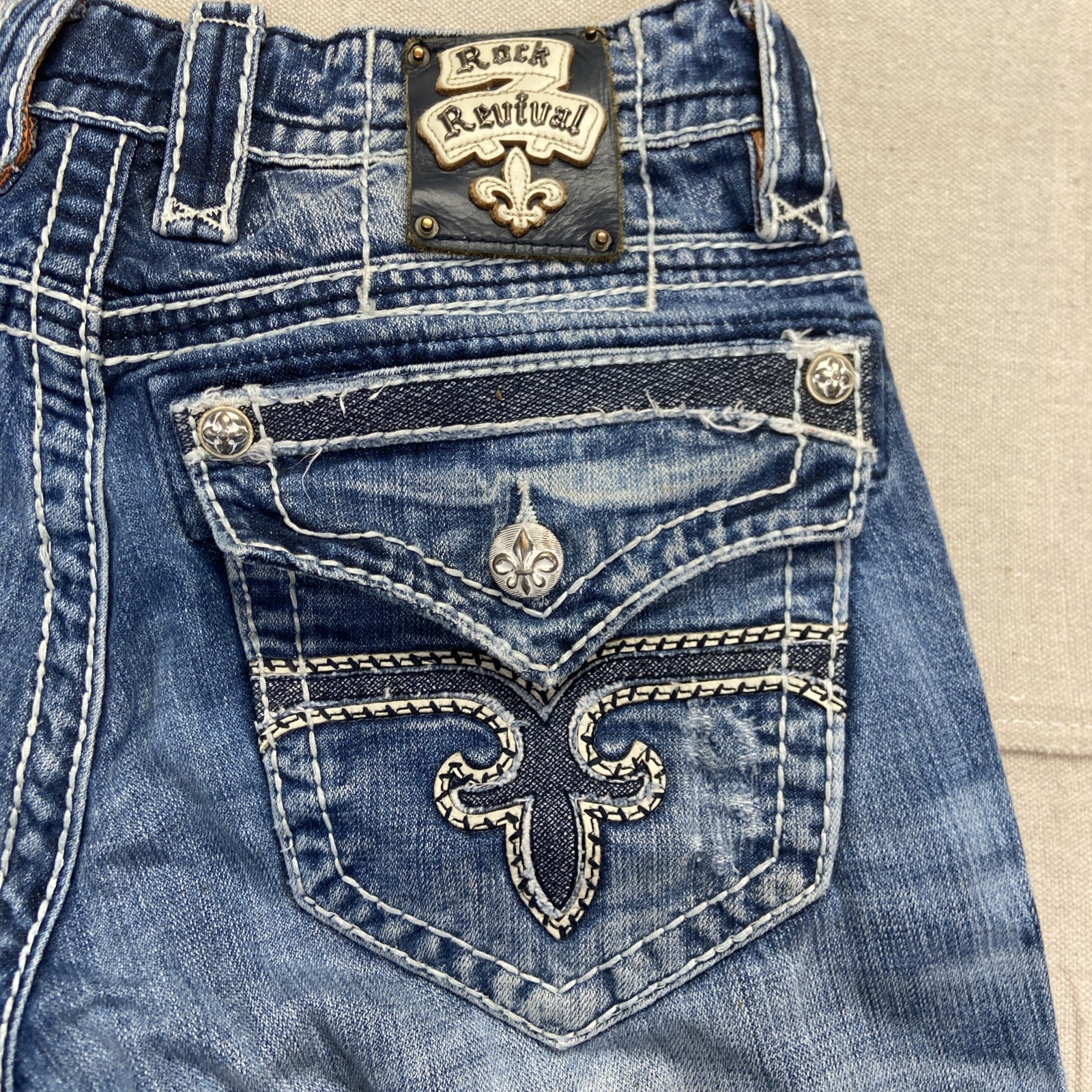 Rock Revival Jeans Men’s 30 x 29 En Medium Wash Buckle Denim Bootcut