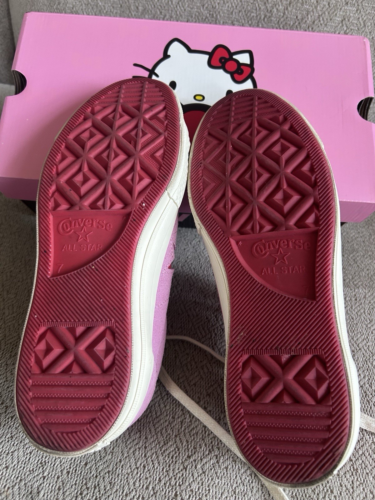 Hello Kitty Converse One Star Suede W9/M7 With Box Limited Edition OX Sneakers