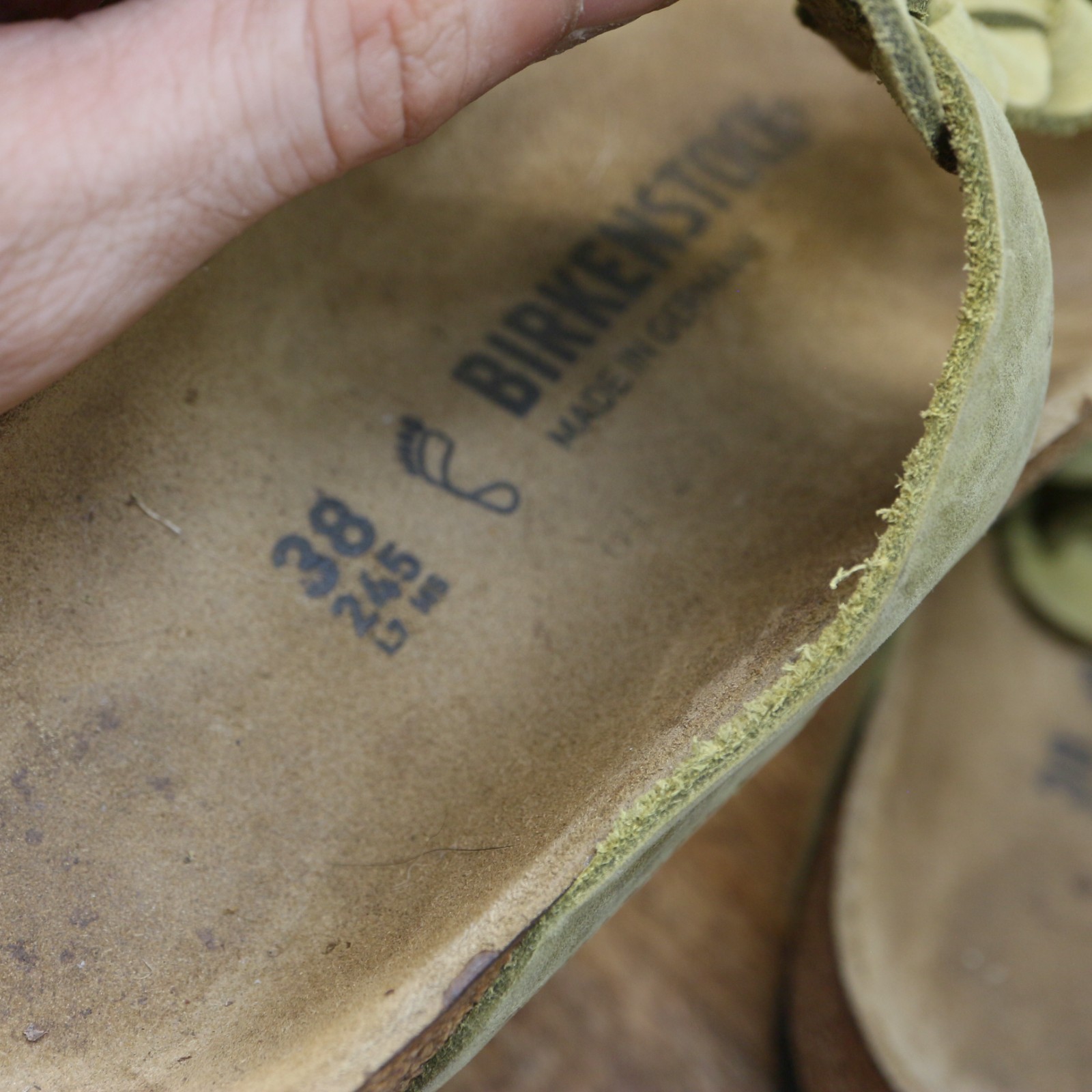 Birkenstock Gizeh Braided Olive Green Leather Sandals Womens Size 38 US 7 Reg.