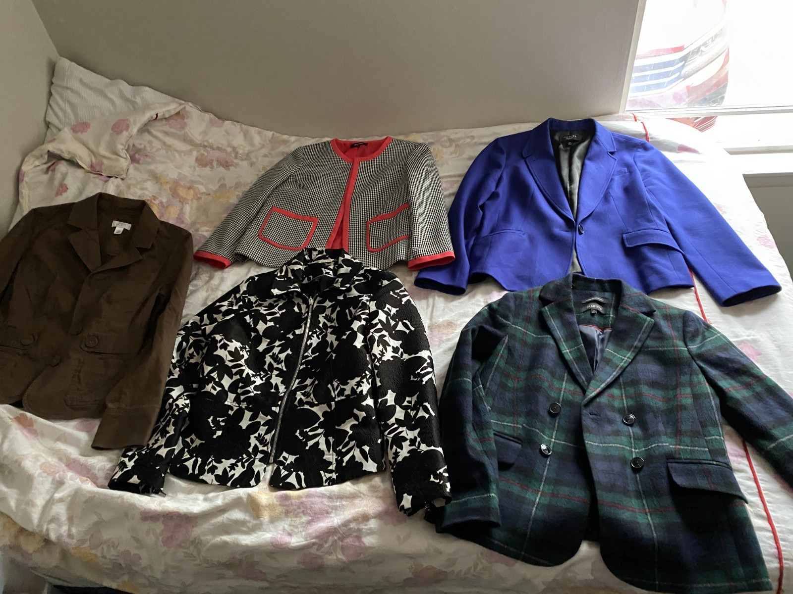 Mystery Bundle Box Sale, Clothes/Shoes/Accessories/Bedding/Beauty, Women/Men/Kid