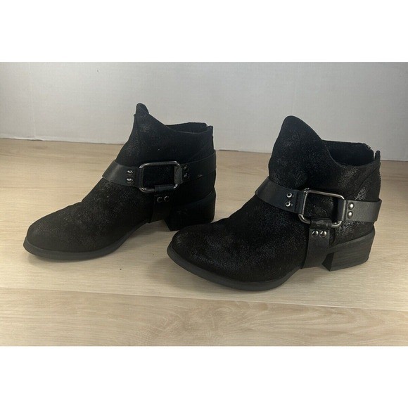 Black Textured Moto Ankle Boots Size 7 Harness Buckle Studded Back Zip Festival
