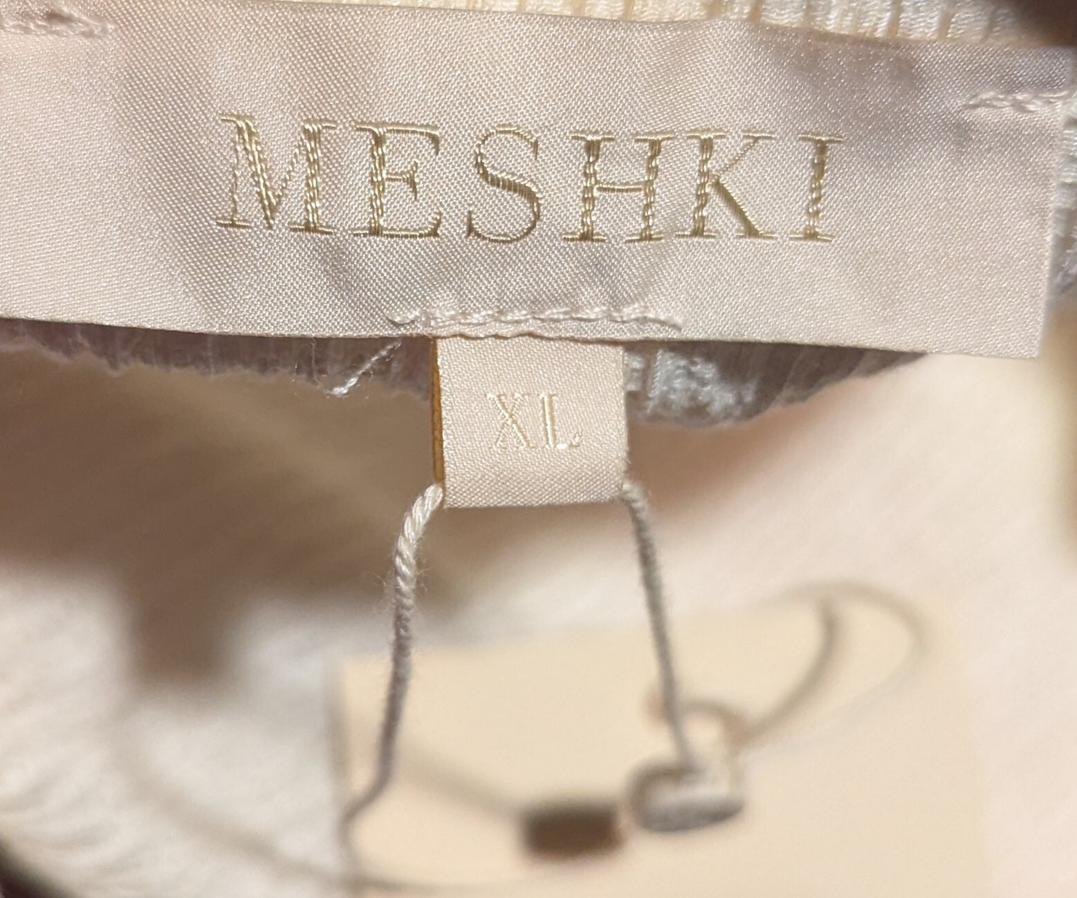 Meshki Women’s Rosa Crinkle Satin Crop Top Ivory Size XL – NWT