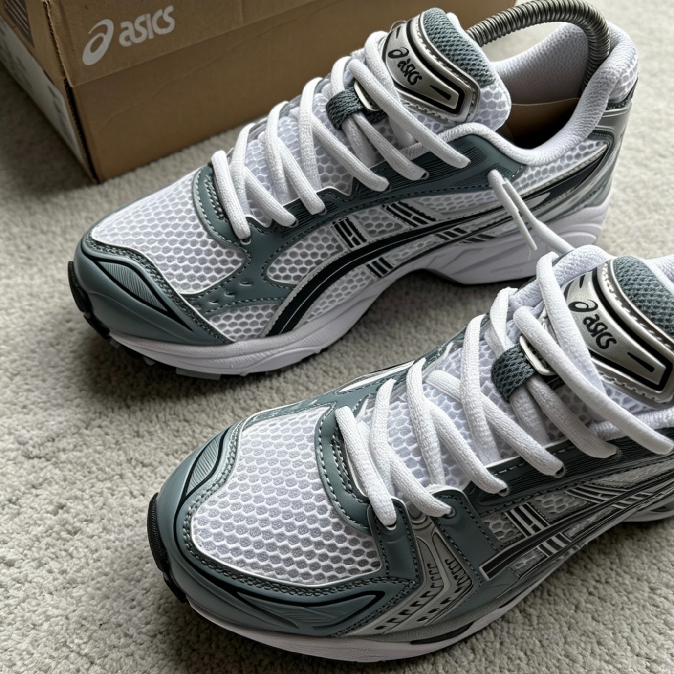 ASICS Gel-Kayano 14 White Fjord Grey 1203A537-106 Men’s Brand New Sneakers