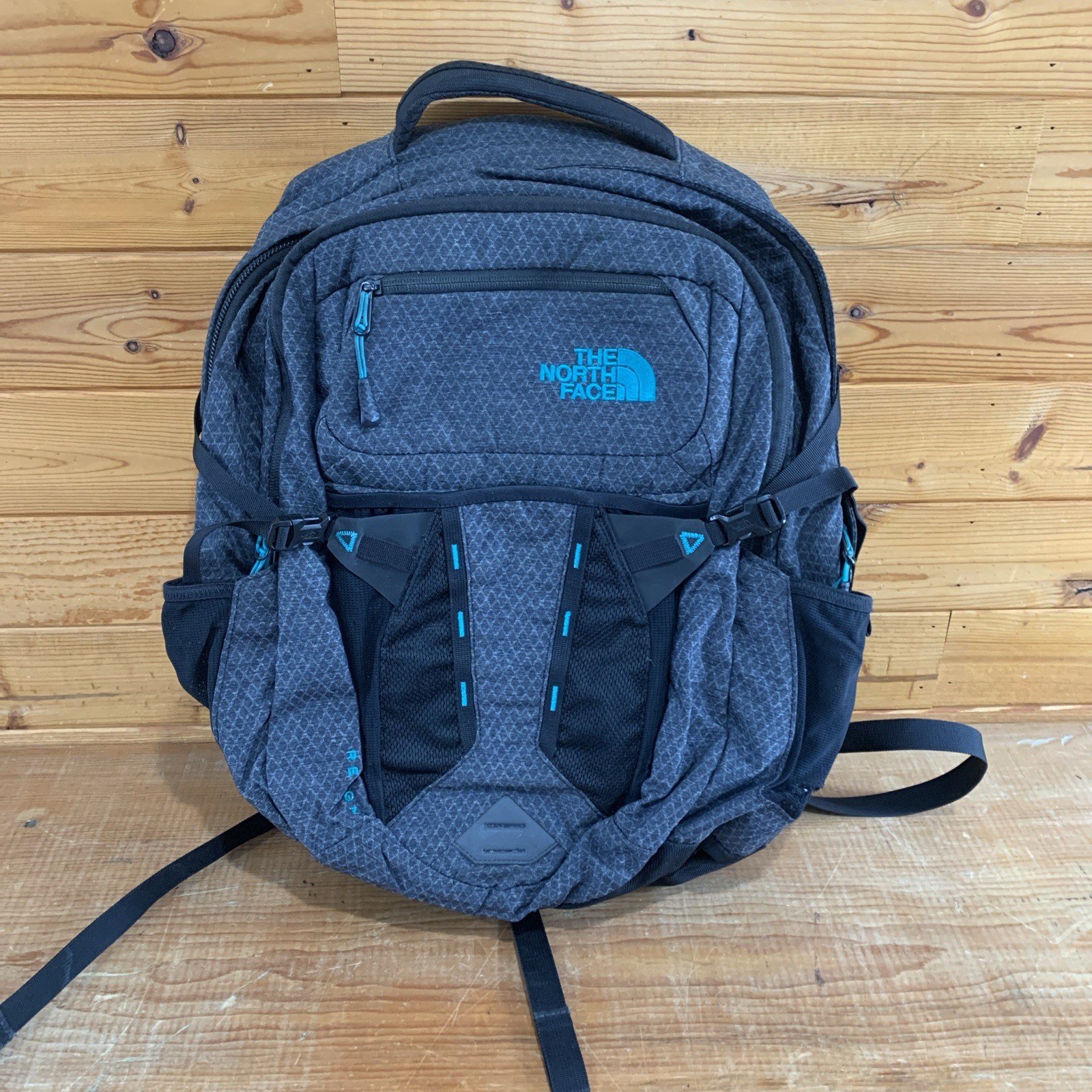 North Face Recon Backpack Mens Large FlexVent Laptop Hiking School Bag
