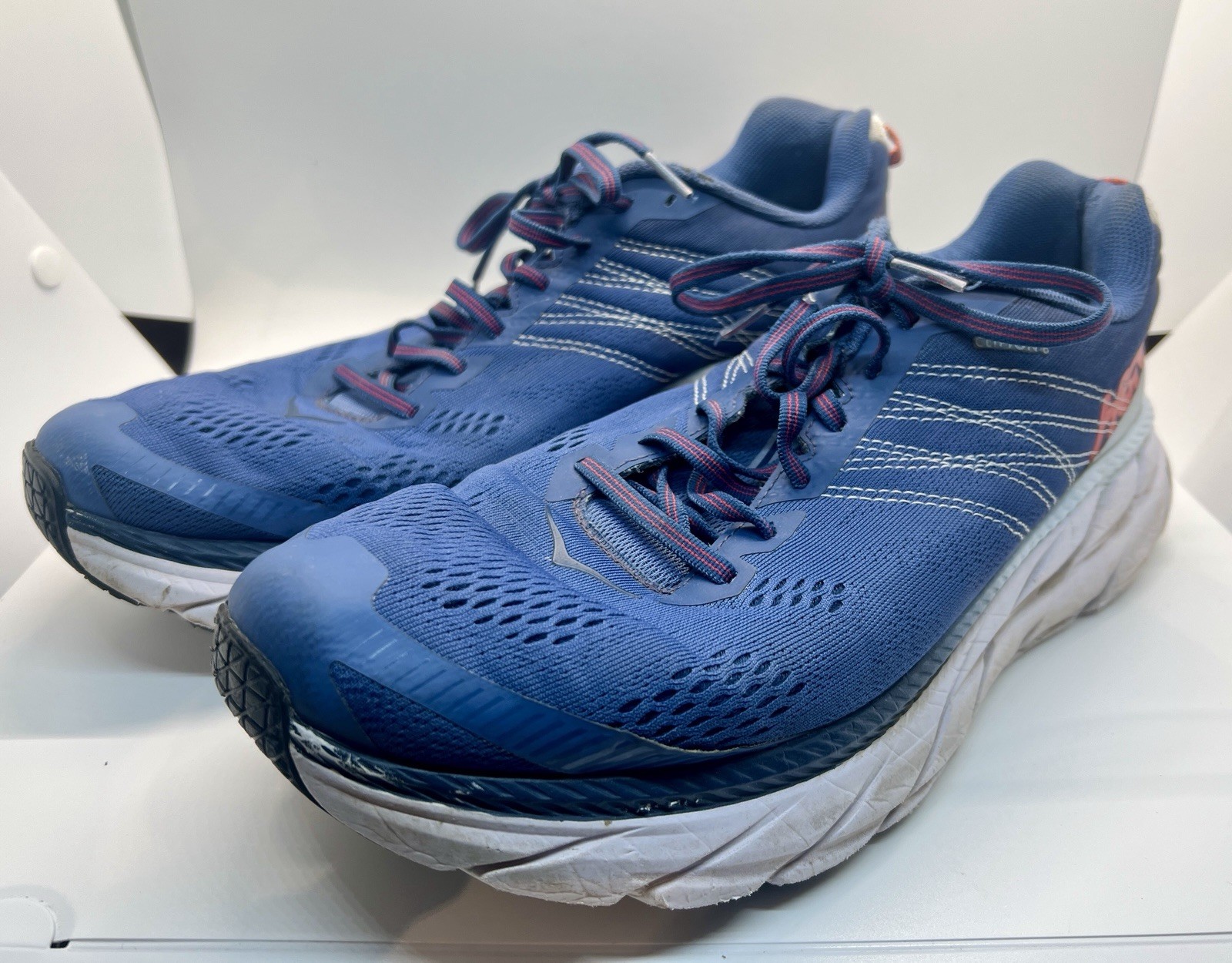 Hoka One One Clifton 6 Running Shoes – Men’s 12