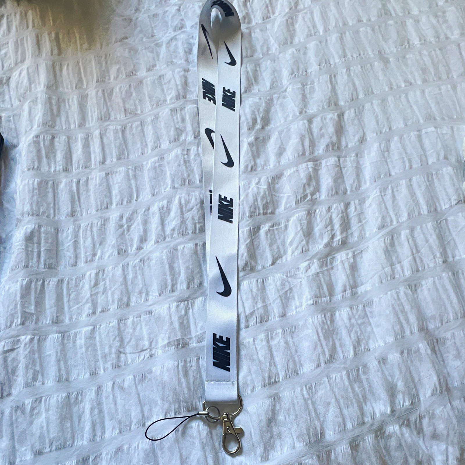 Nike Logo Lanyard Keychain Strap White/Black Polyester Metal Detachable Clip