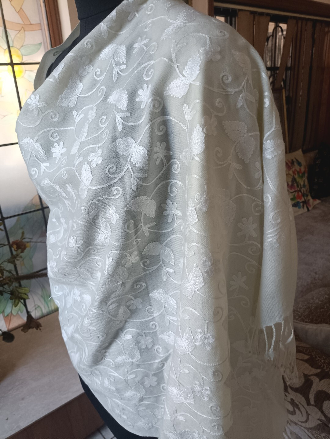 OFF-WHITE WEDDING STOLE KASHMIR PASHMINA CREWEL EMBROIDERY 100% CASHMERE SHAWL