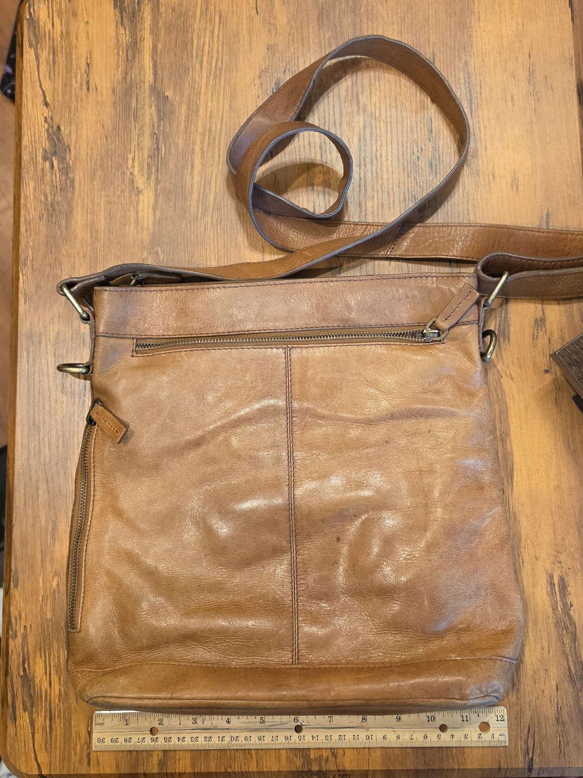 Rawlings Brown Distressed Crossbody Bag Zip Adjustable Strap Pockets Lined