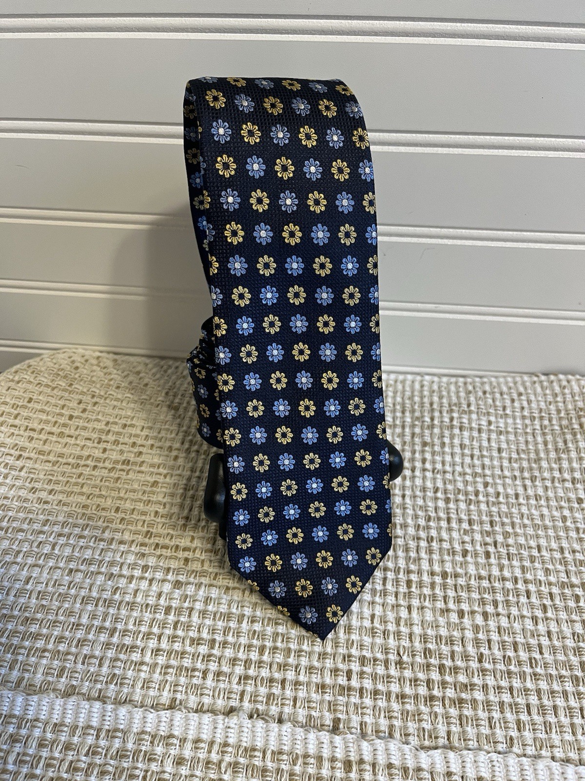 Black Brown 1826 100% Silk Dark Navy Gold & Light Blue Daisies Floral EUC