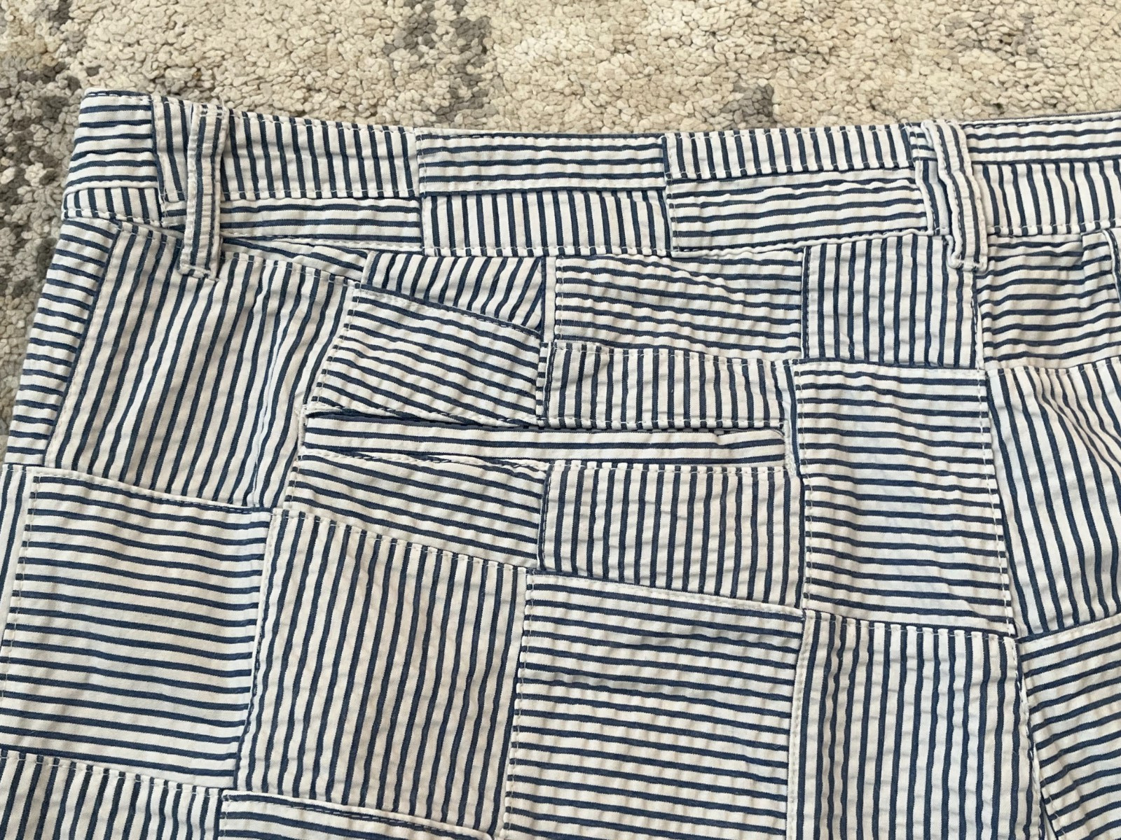 LL Bean Favorite Fit Blue White Striped Seersucker Short Women’s Size 18 Reg