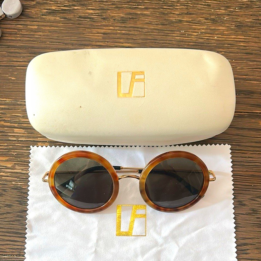 Linda Farrow Gallery THE ROW 8/2 mint condition vintage sunglasses