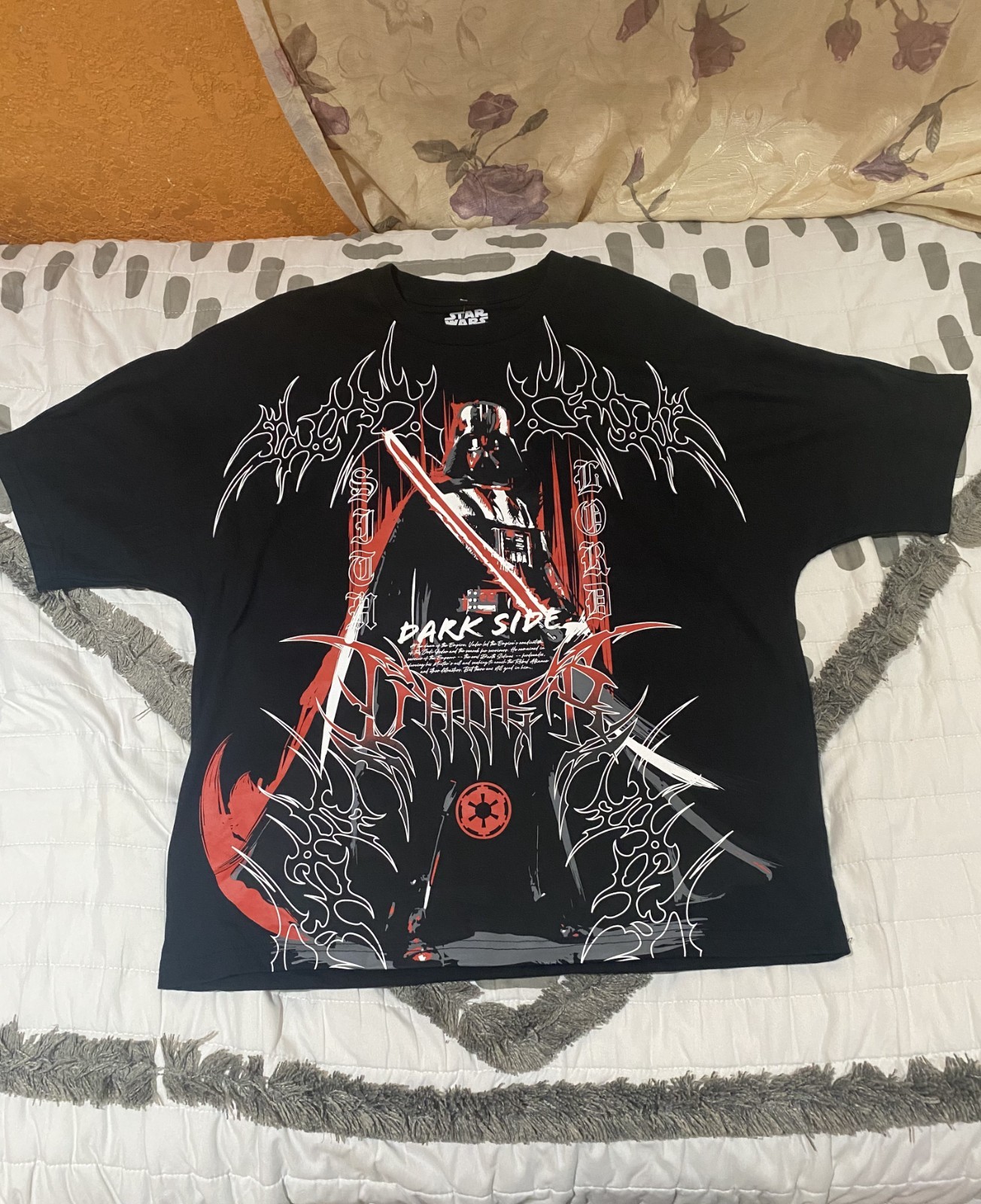 Darth Vader T-shirt size (S)