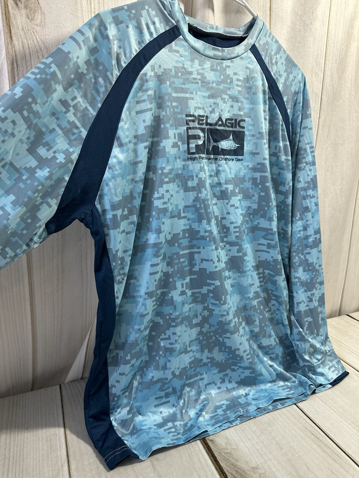 Pelagic Camo Vaportek Digi Camo High Performance Fishing Shirt Mens Large Blue