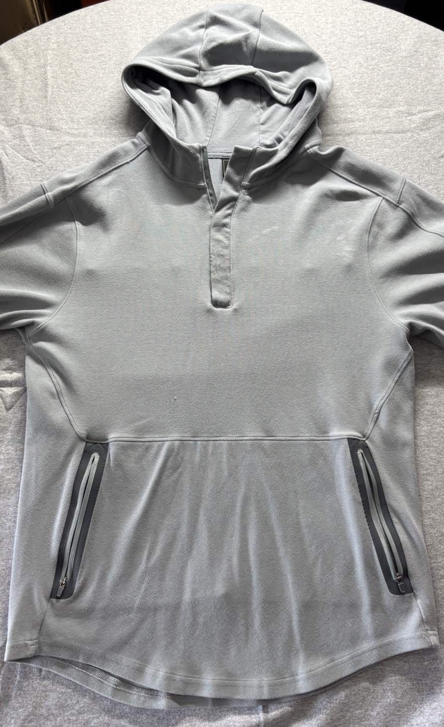 Rawlings Short Sleeve Hoodie Mens LARGE Gray Athletic Shirt – Baseball ⚾️