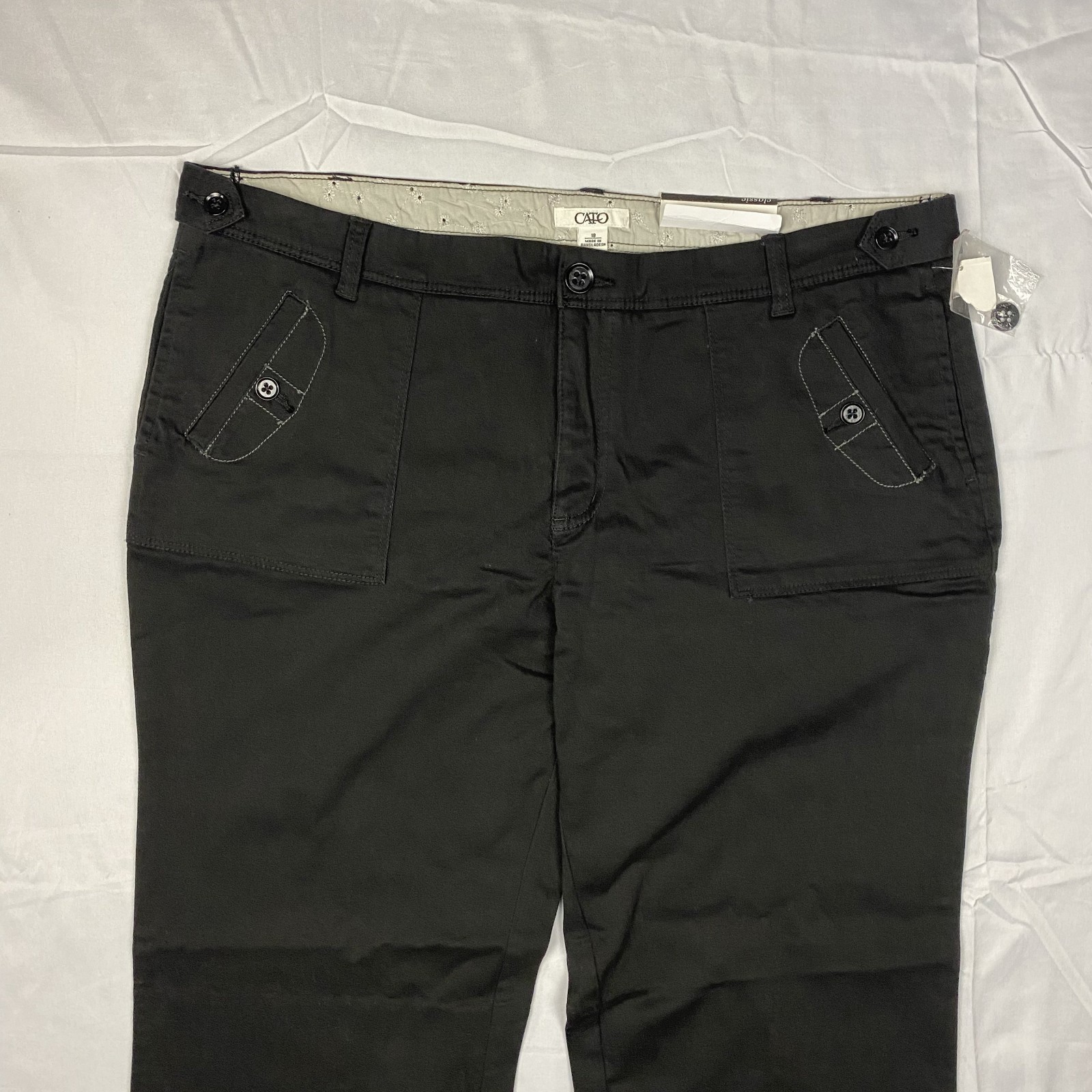 Cato Classic Womens 18 Black Pants Sits Below Waist Relaxed Thigh Cotton Stretch