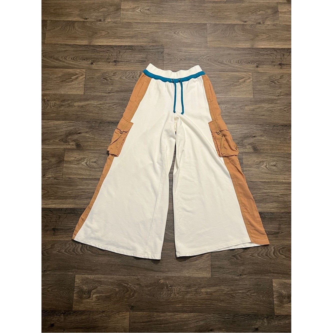 Free People FP Movement Playoff Colorblock Wide-Legs Pants Size Medium Ivory Tan