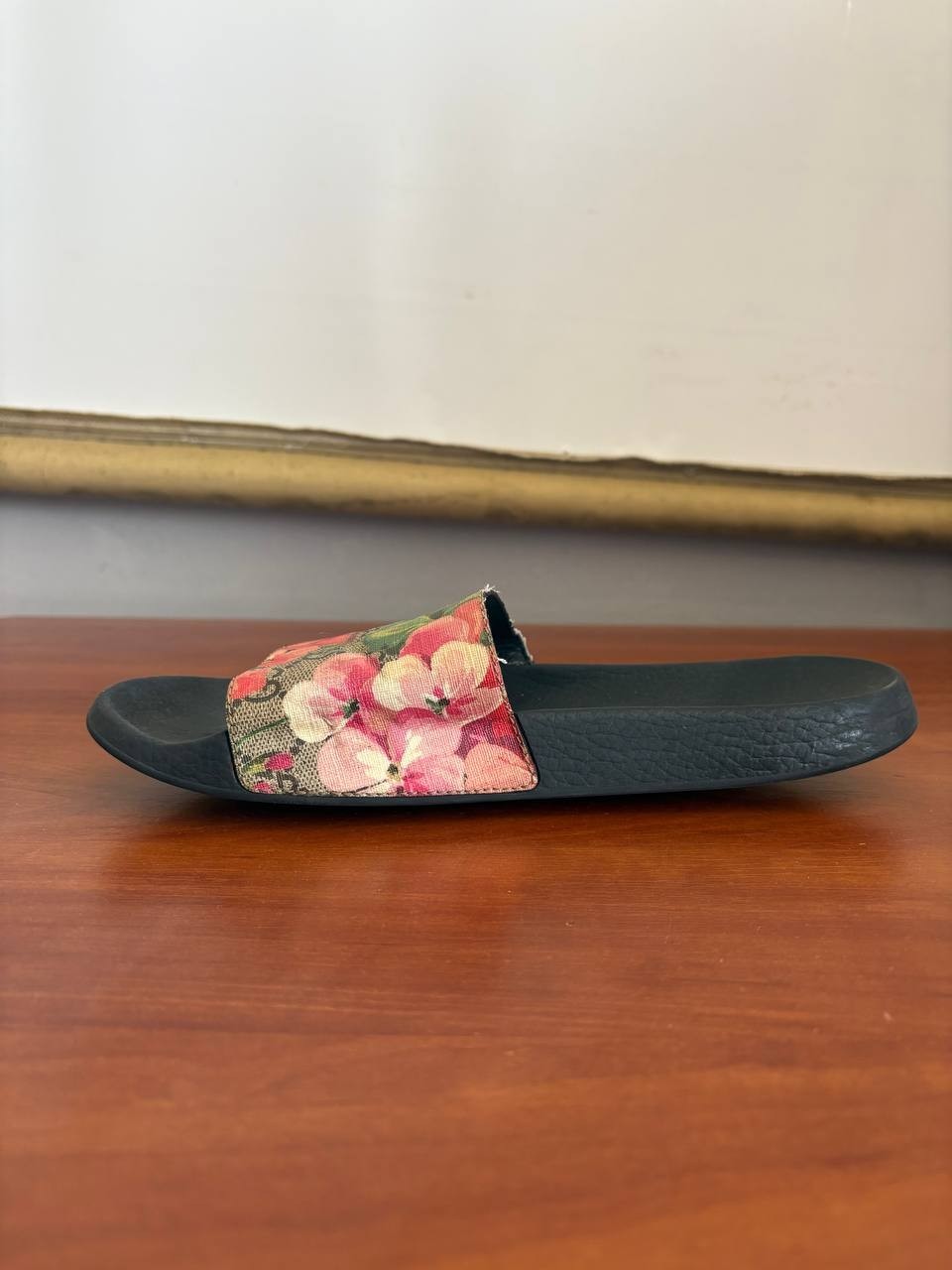GUCCI GG SUPREME MONOGRAM FLORAL BLOOMS SLIDES LOGO WOMEN’S SIZE EU 40/US 10