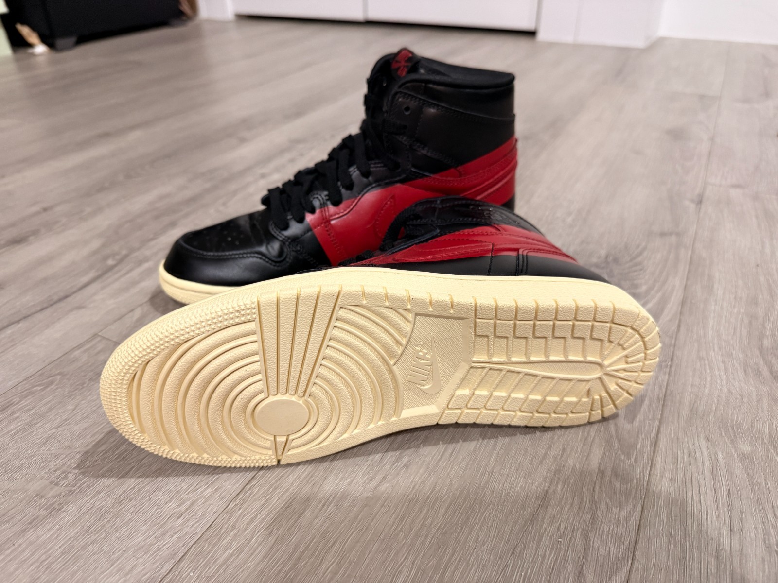 Nike Jordan 1 Retro High OG Defiant Couture – US Men 8 / Women 9.5 – BQ6682-006