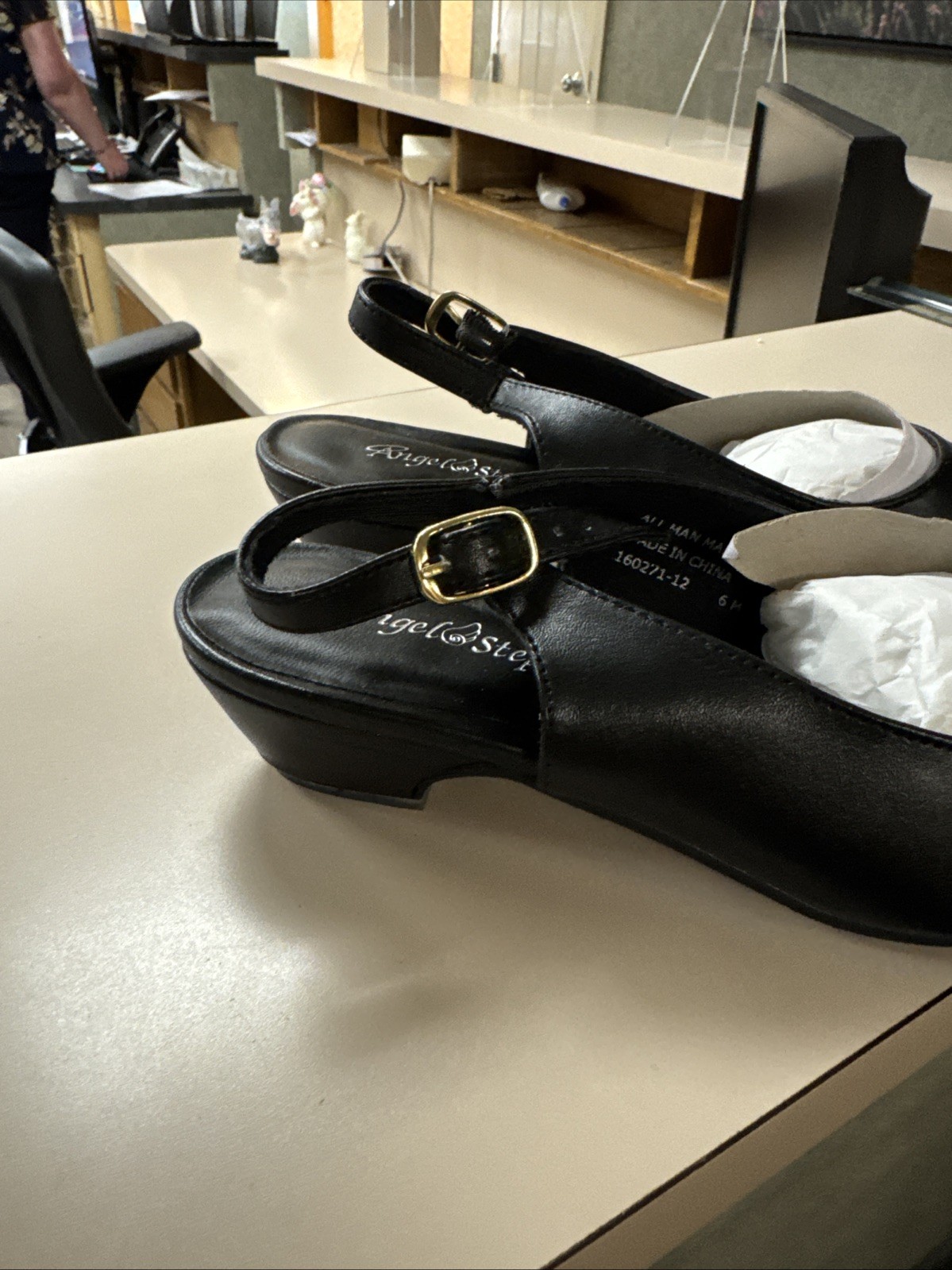 Angel Staps Women’s 6m Shoes Black New