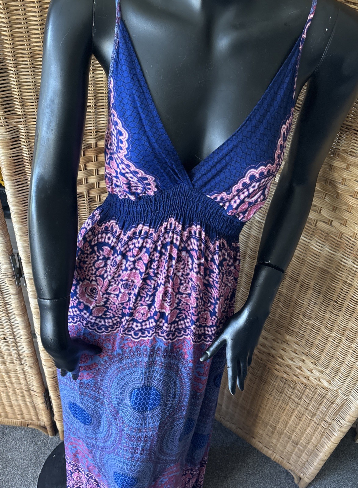 Made In Thailand spaghetti strap low neck rayon maxi dress Size S