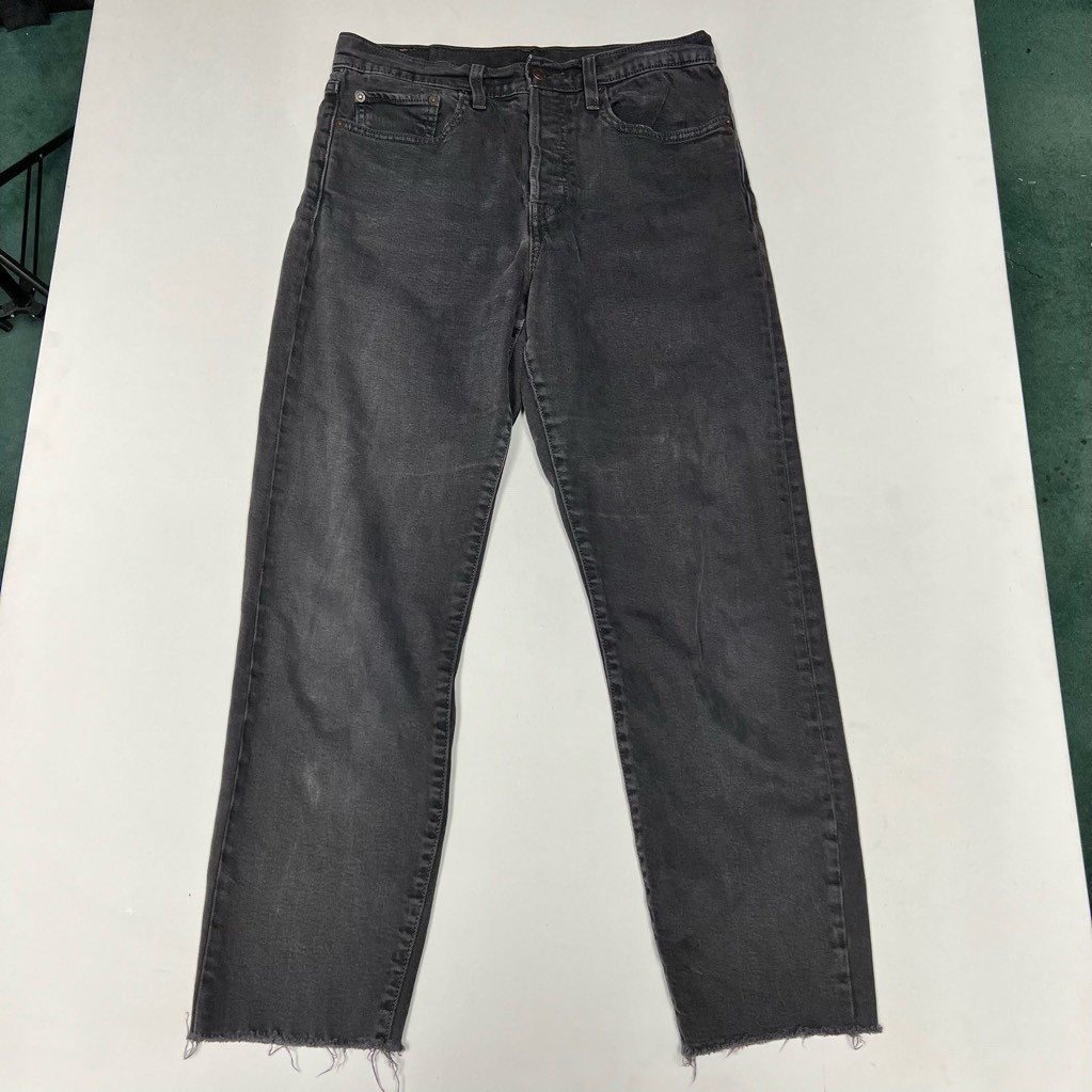 Levis Womens Cropped Jeans Dark Gray Charcoal Wash Stretch Frayed High Rise 30
