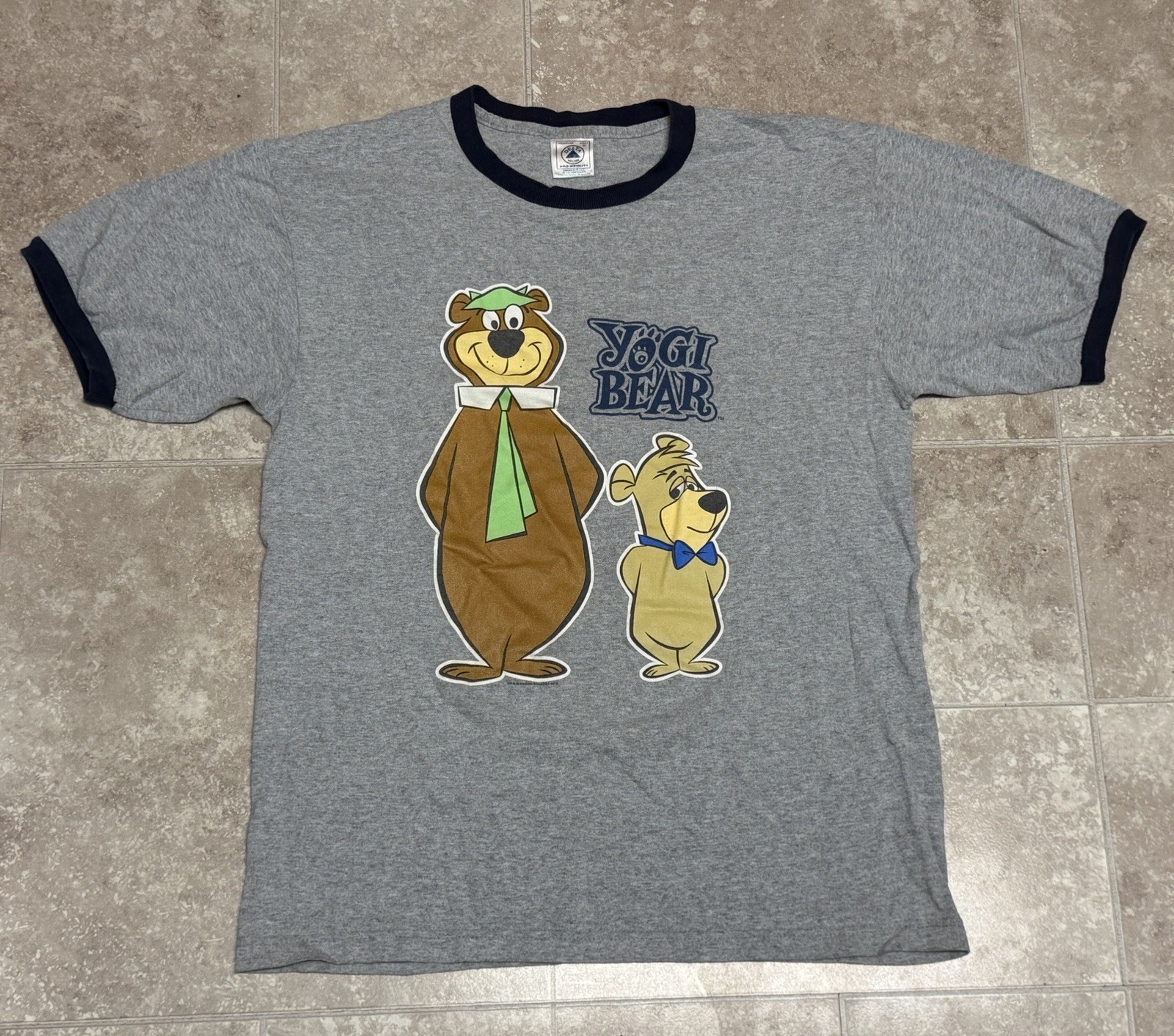vintage yogi bear shirt 2002 Size XL Hannah Barbera Ringer
