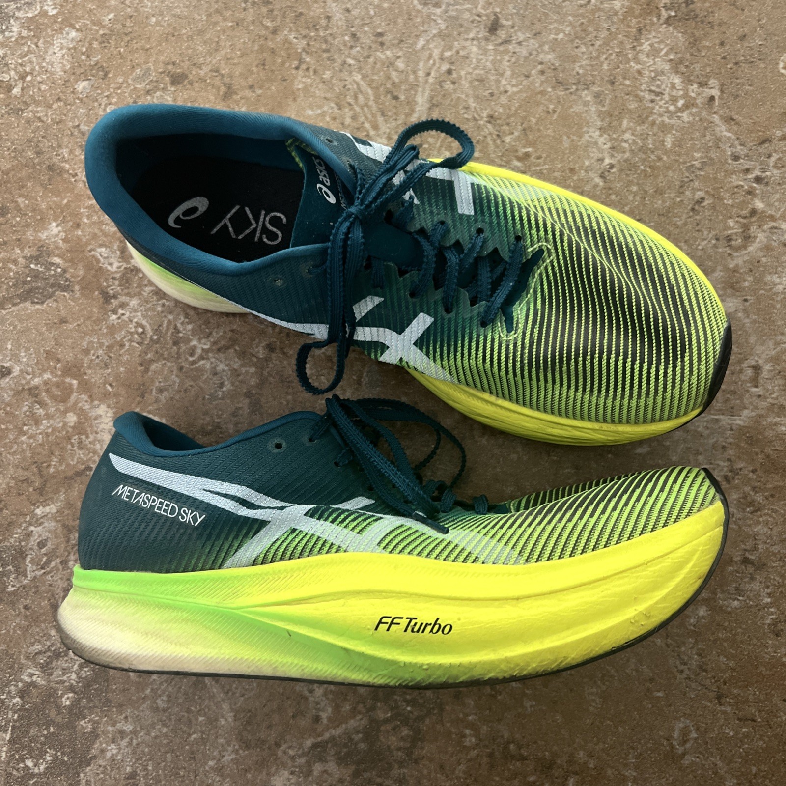 Asics Metaspeed Sky Running Racing Shoes Green Yellow Men’s Size 9.5