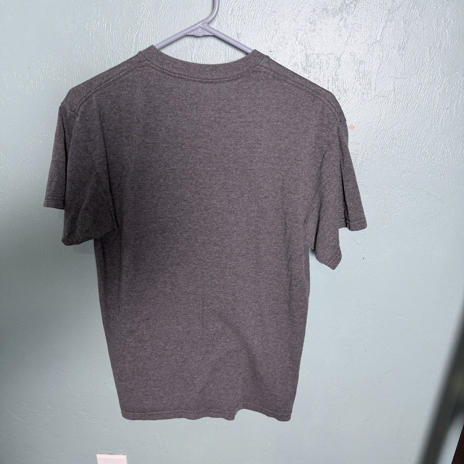 Vintage Quicksilver Mens Size M Regular Fit Gray Short Sleeve T-Shirt Surf