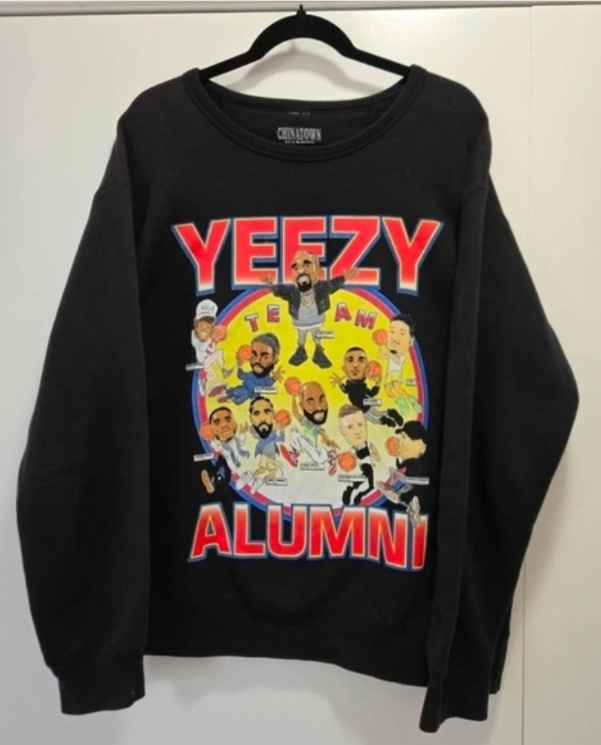 Chinatown Market Yeezy Size L Alumni Graphic Logo Crewneck Sweatshirt Black Men