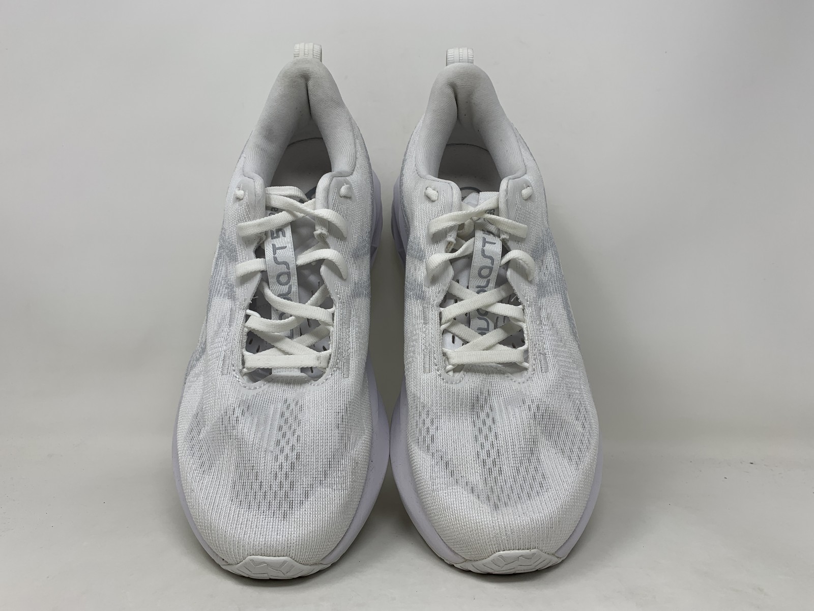 Women’s Asics Novablast 5, White/Piedmont Grey, 9 B Medium US
