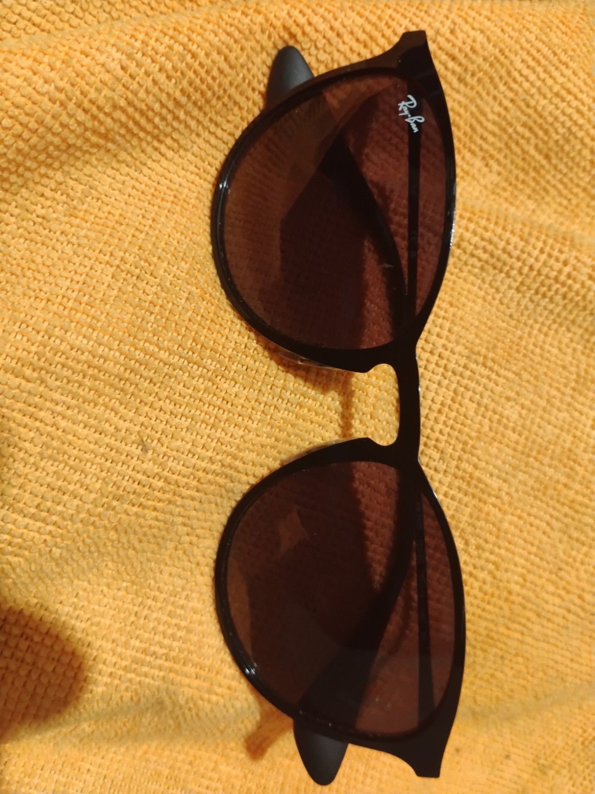 Ray Ban ERIKA Black METAL Frame Gradient Grey Sunglasses RB3539 – Read
