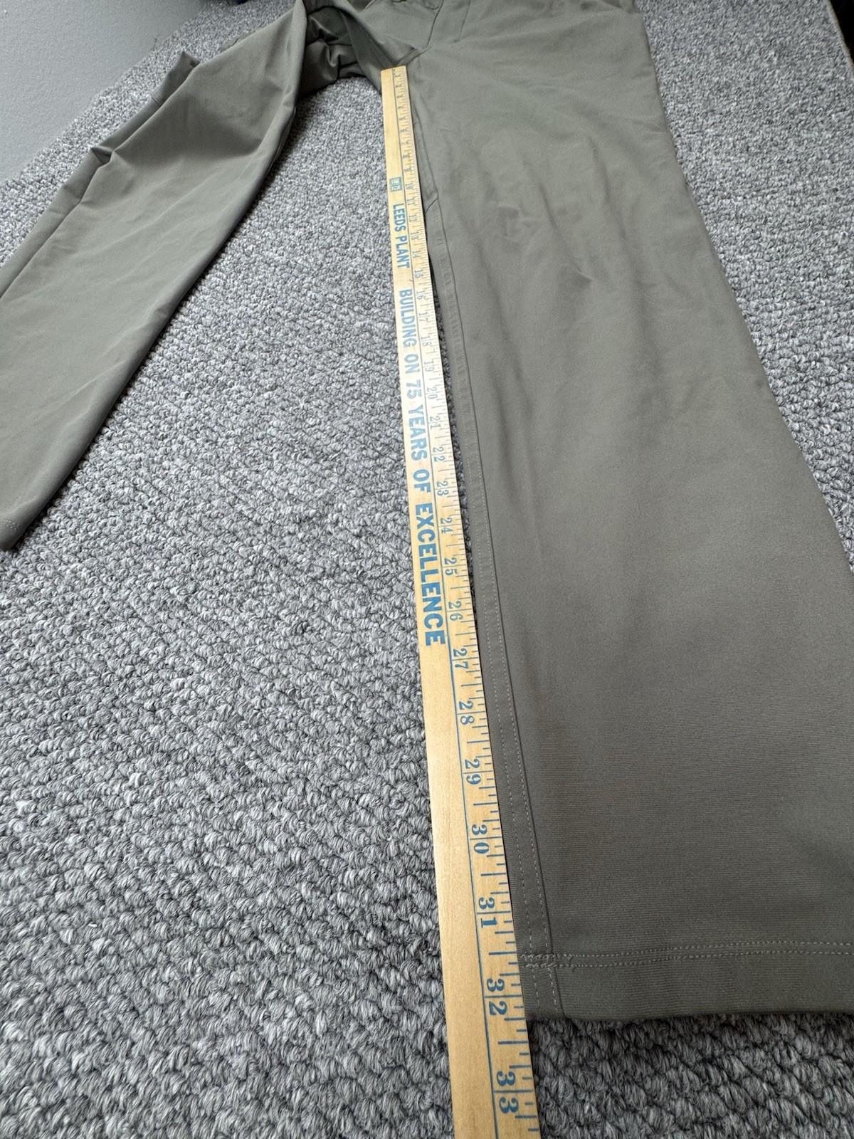 Lululemon Men’s Size 32×32 ABC Classic Fit Pants Warpstreme LM5ADFS Green