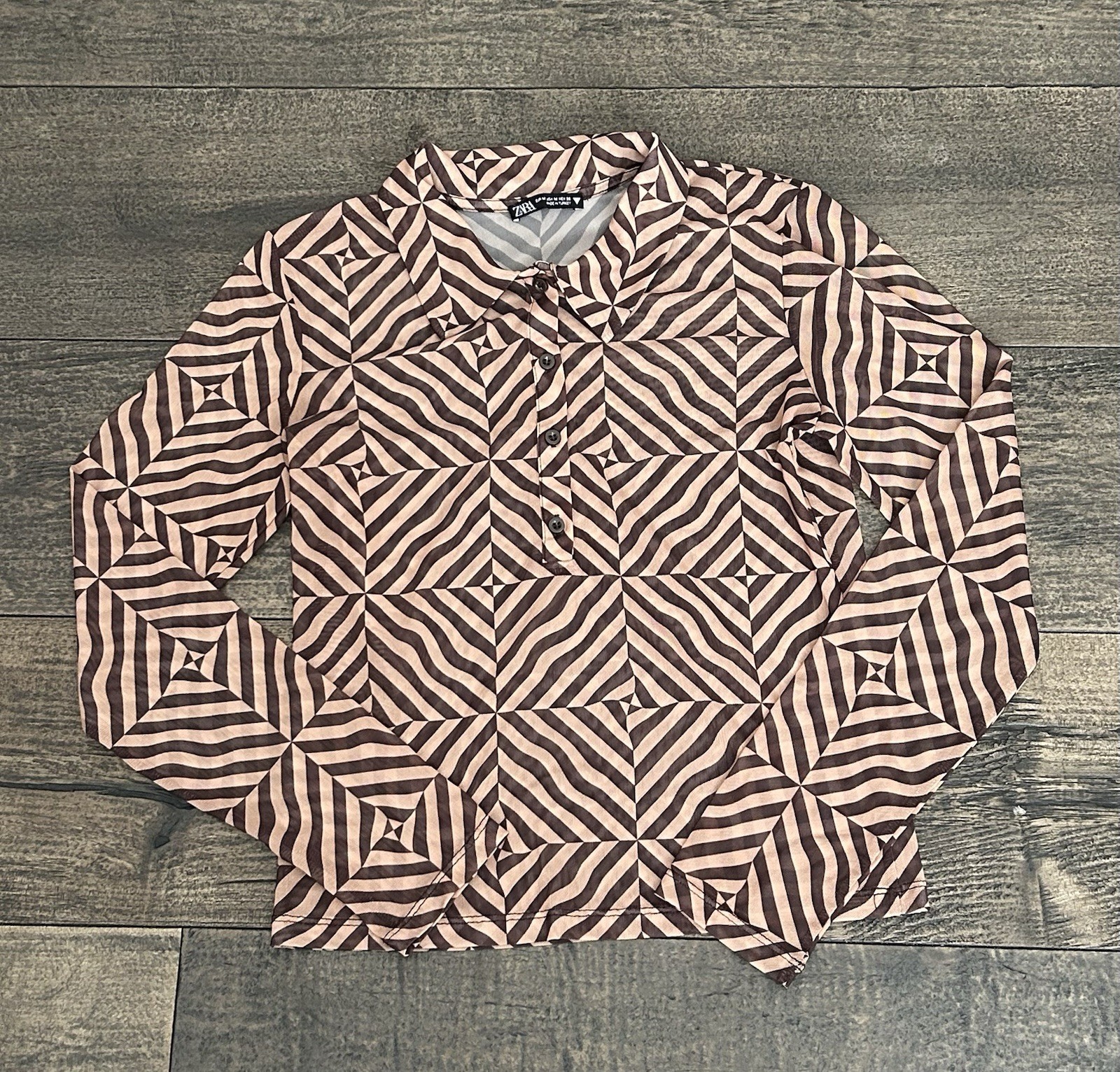 Women’s Zara Top Shirt Blouse Medium Long Sleeve Brown Geometric Pattern