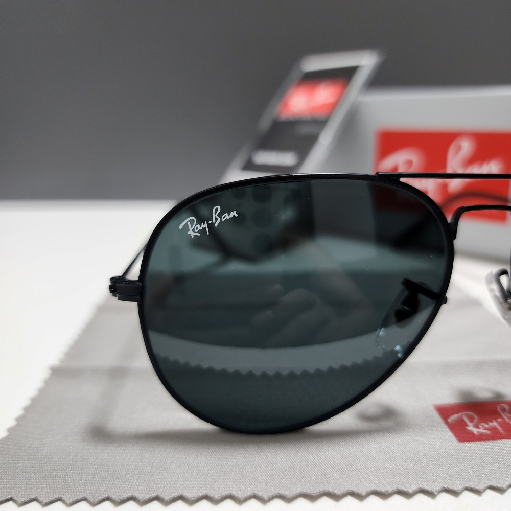 Ray-Ban RB3025 Aviator Pilot Sunglasses Black Frame Glass Gray Lens 58-14 mm