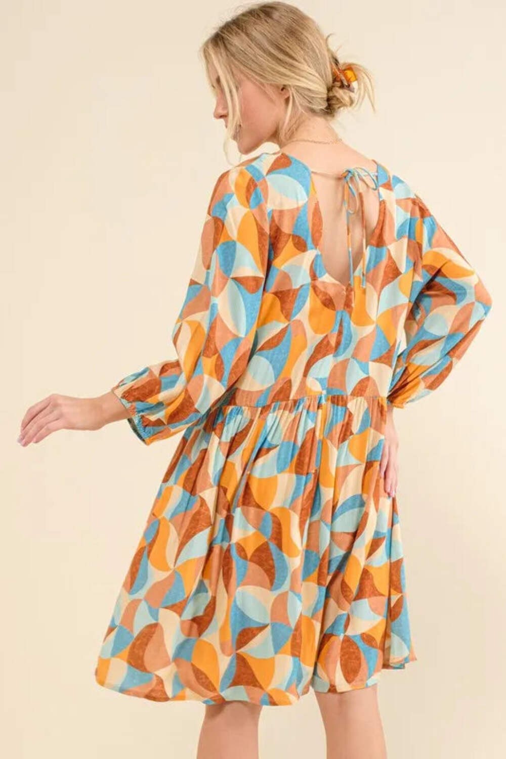 And The Why Rayon Colorful Geometric Open Back Puff Sleeve Casual Dress