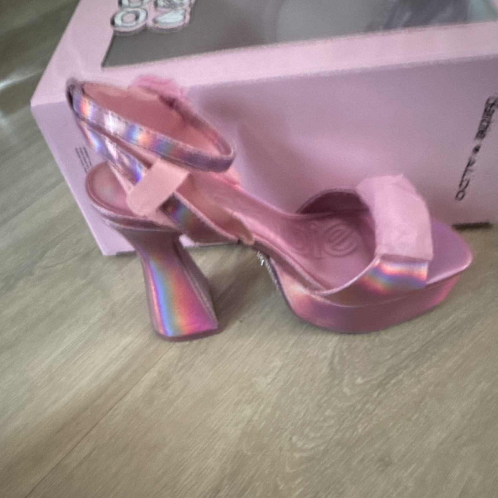 ALDO Barbie Pink Platform Open Toe Block Heel Buckle Strap Sandals 7 NIB