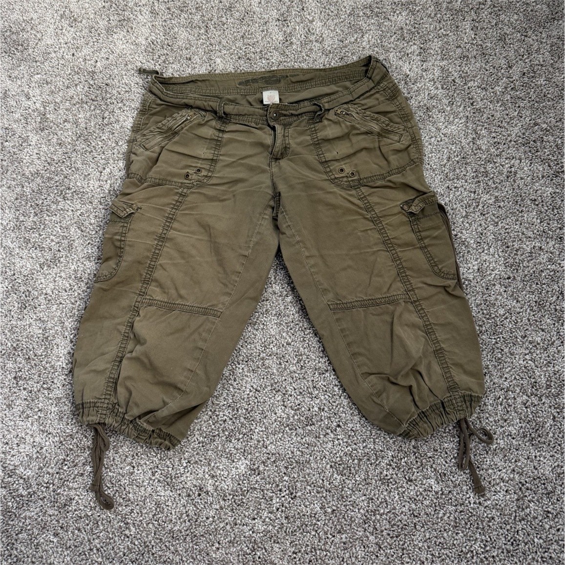 Arizona Jean Co. Green Cargo Shorts Womens 5 Cotton Mid Rise Pockets Drawstring