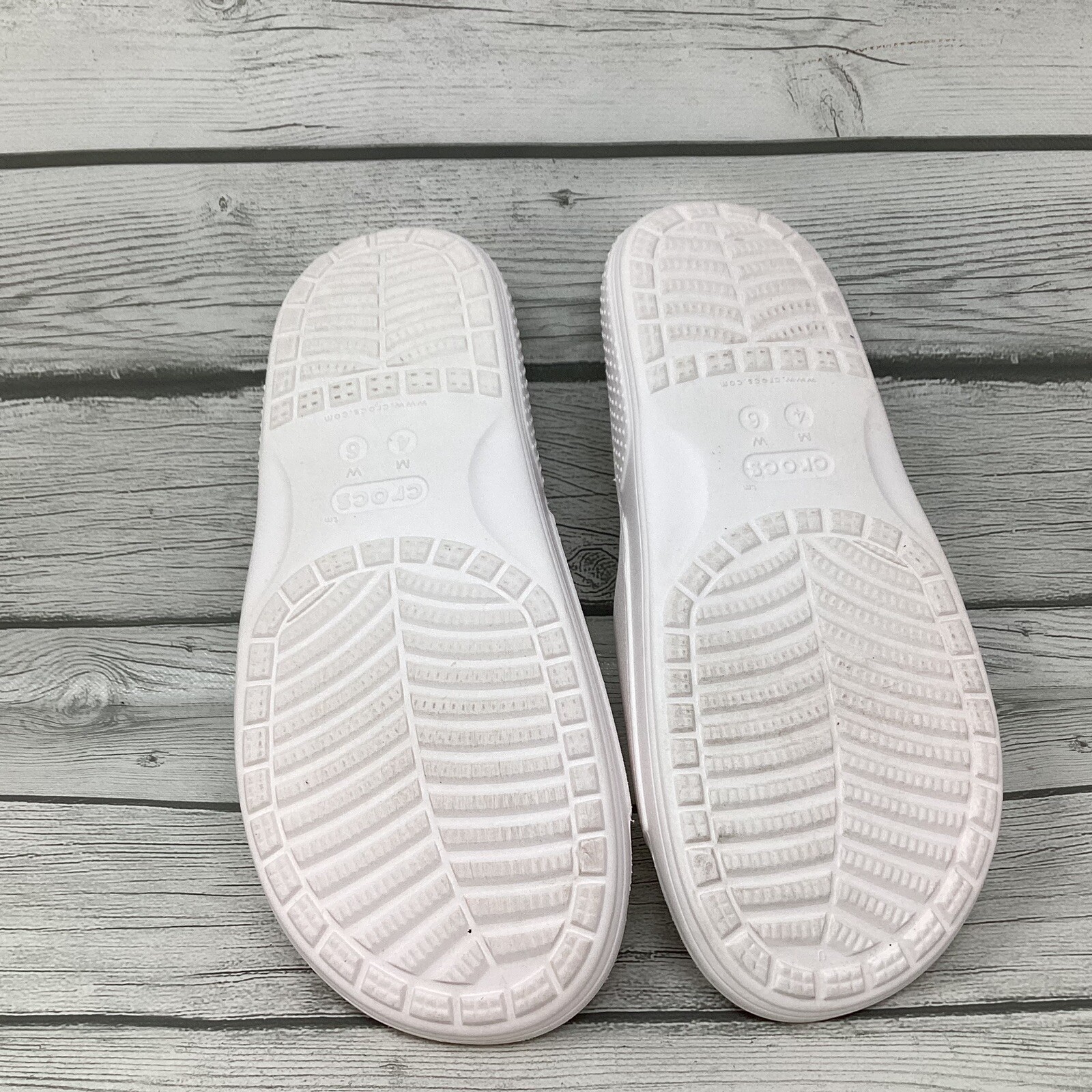 Crocs Classic Slide Sandals Slippers White Slip On Size W6 M4