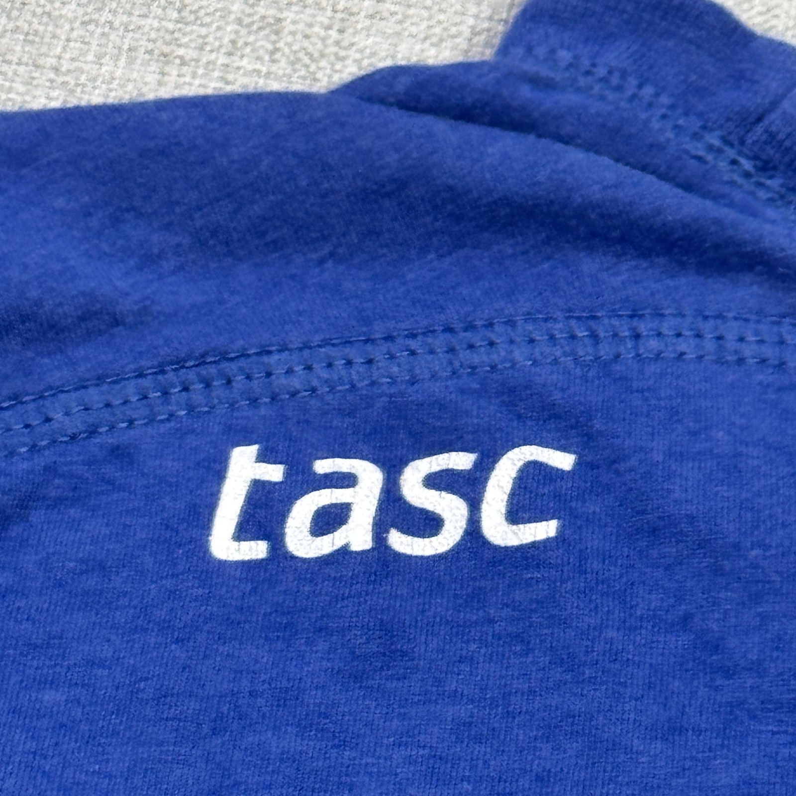 Tasc Shirt Mens L Blue Bamboo Performance Training Crew Neck Logo Tee Tagless