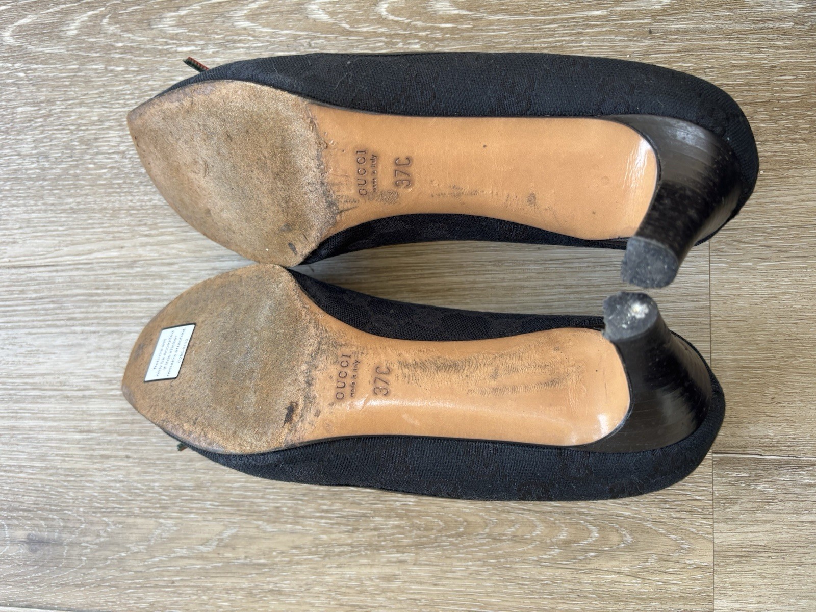 Authentic GUCCI Classic Black Monogram High Heels Pumps Sz 37C