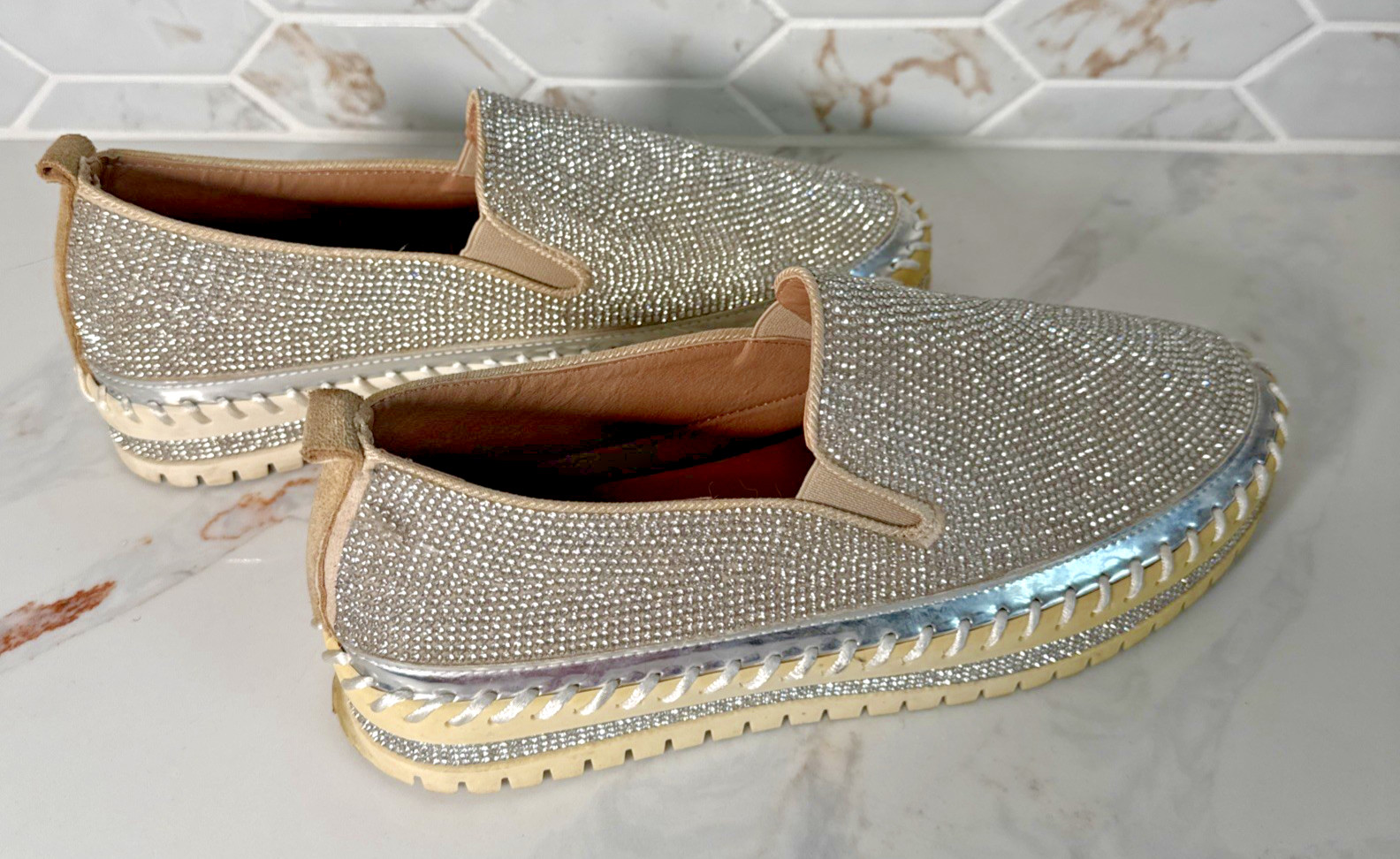 Muguan Rhinestone Bling Platform Slip-on Loafers Women’s US Size 8
