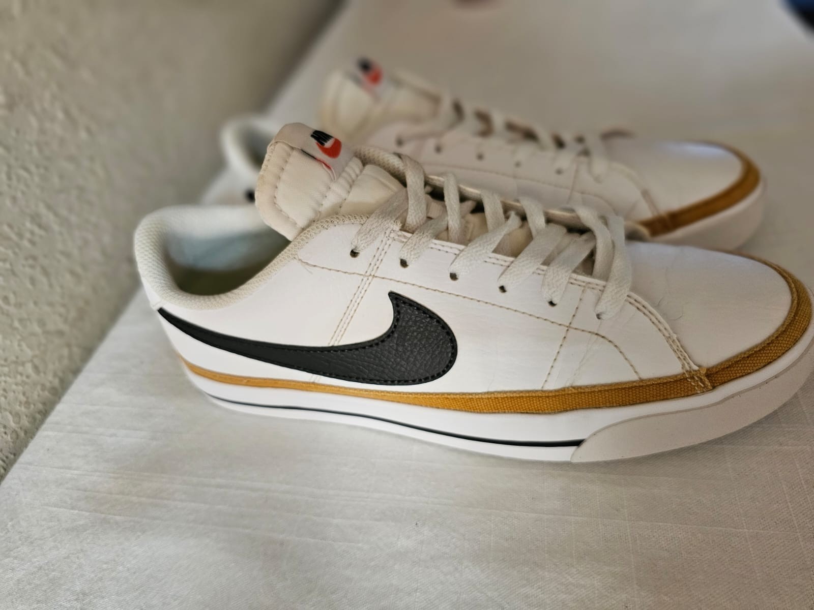Nike Court Legacy Pre Owned Women’s Size 9.5 White EU 41