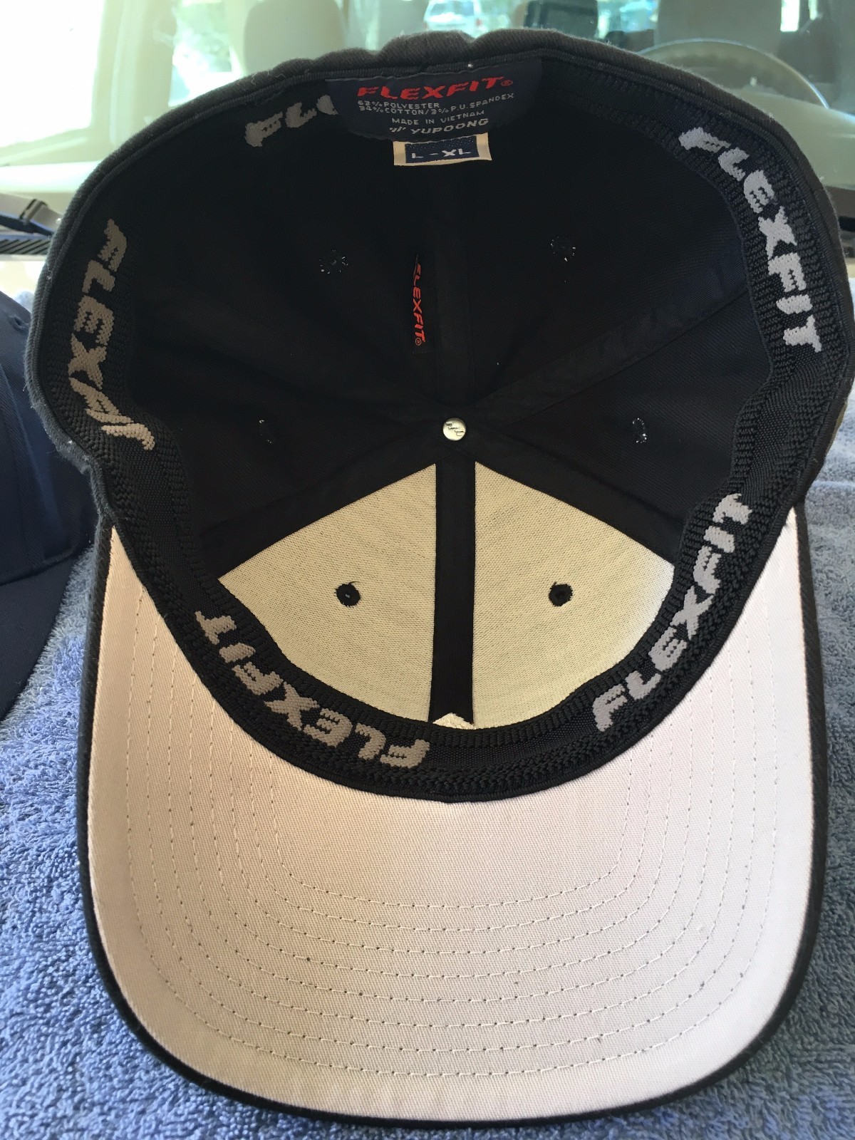 Grateful Dead Steal your Face 45 Record Spindle Embroidered Flexfit Ball Cap