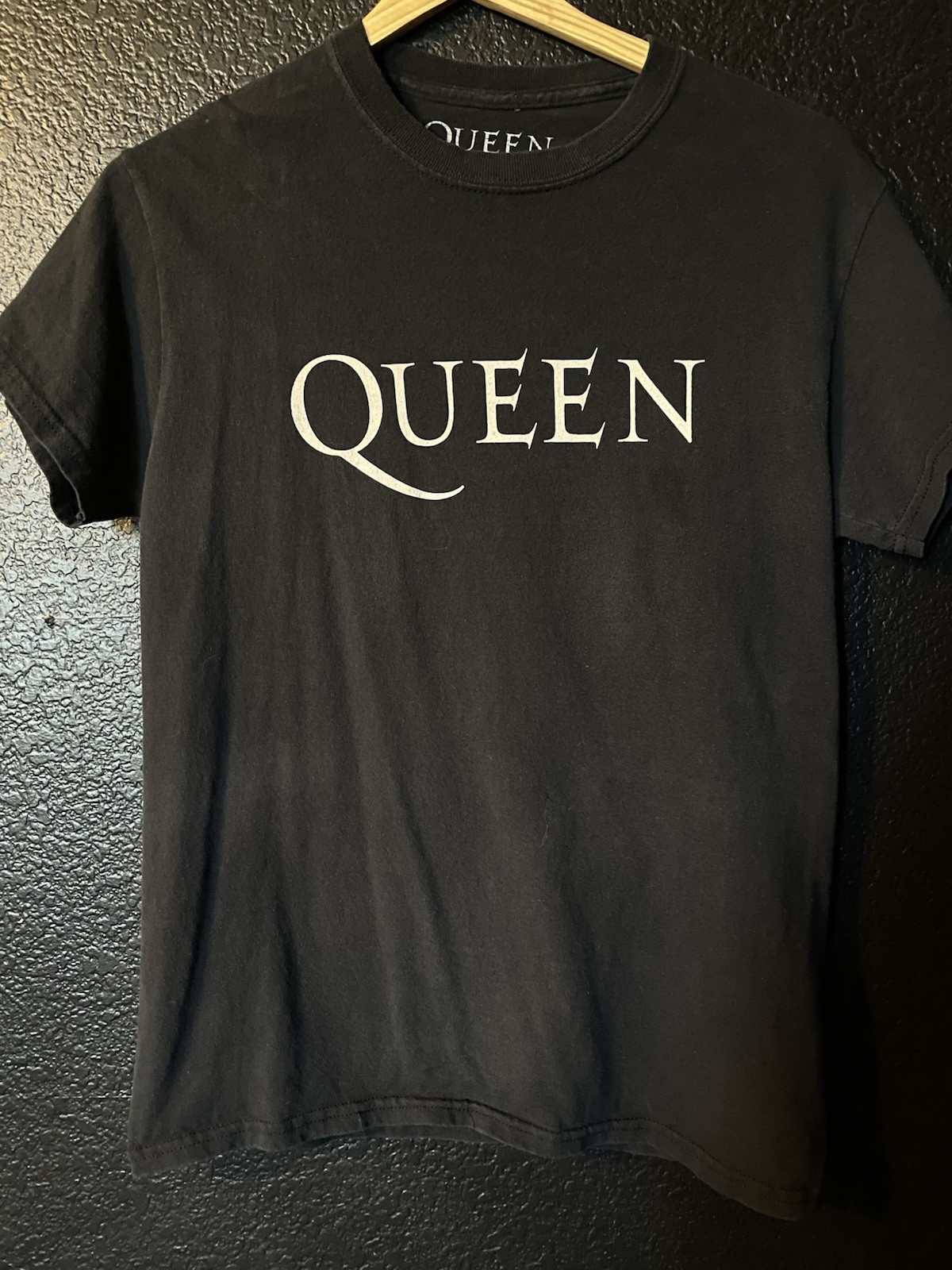 Queen Official Merch Band Tee Size XS Black Short Sleeve T-Shirt Unisex